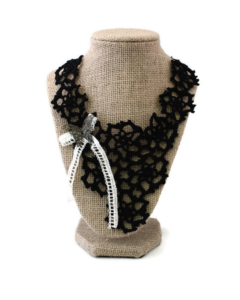 My Pretty Babi Lace Crochet Necklace in Black