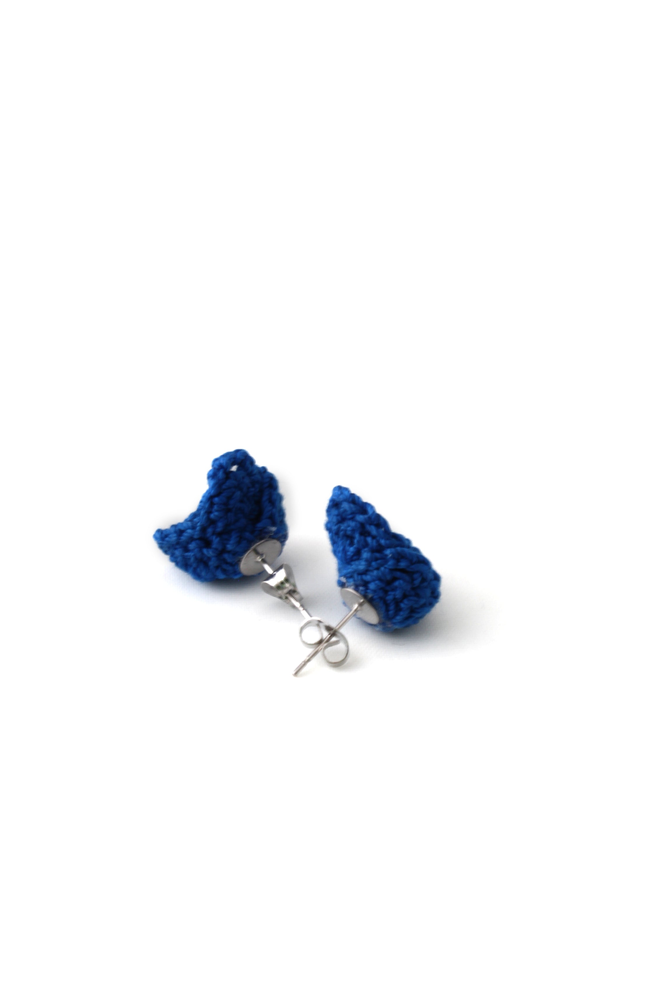 My Pretty Babi Crochet Rose Stainless Steel Silver Studs Earrings in Royal Blue