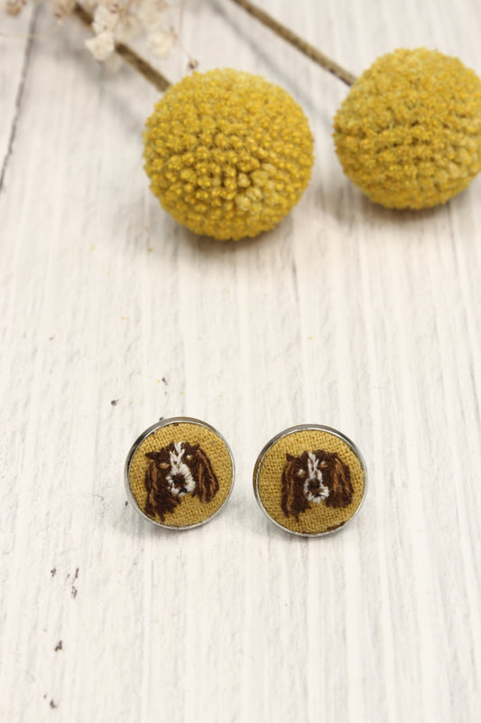 Embroidery Springer Spaniel Studs #33