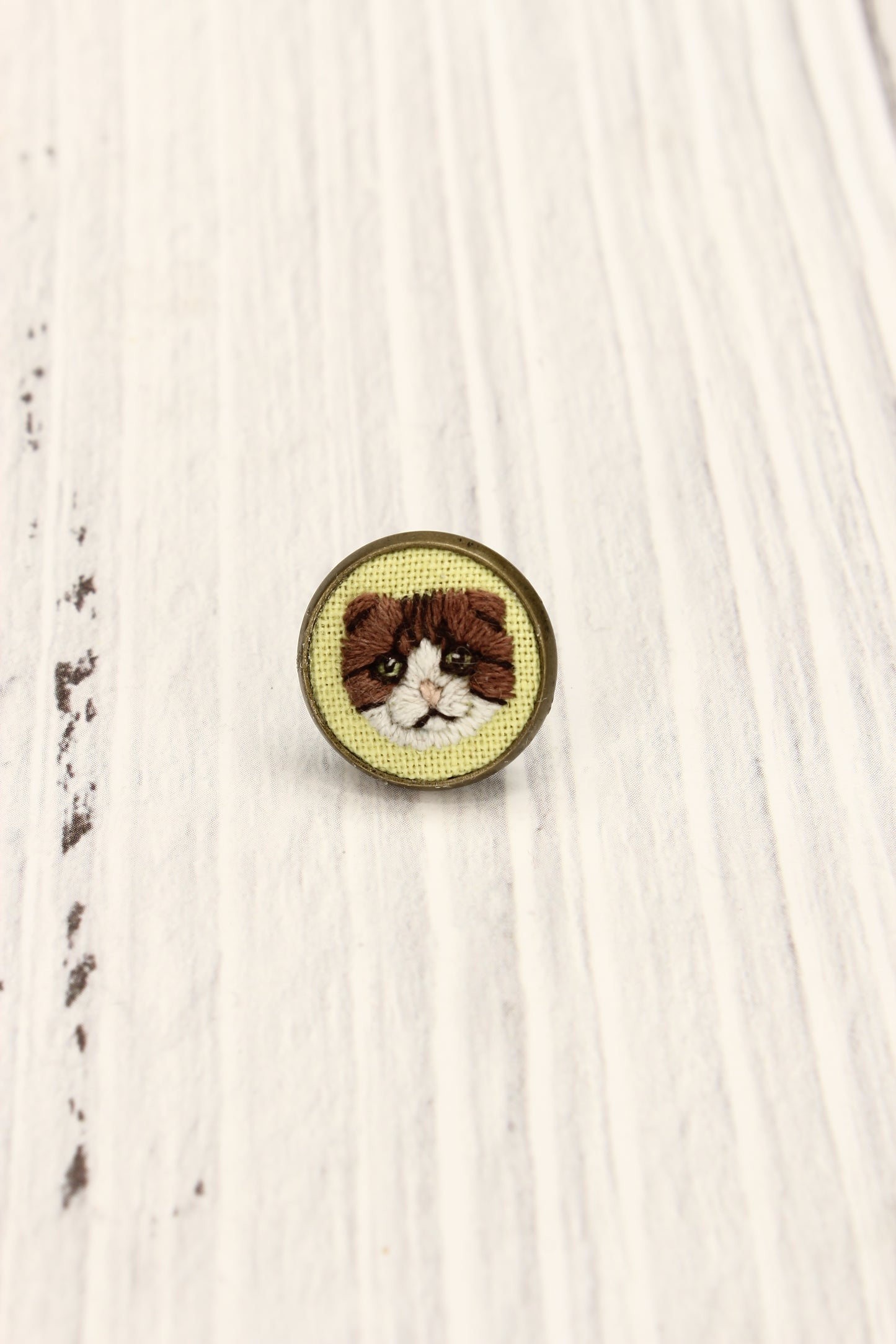 Embroidery Folded Ears Cat Studs #50