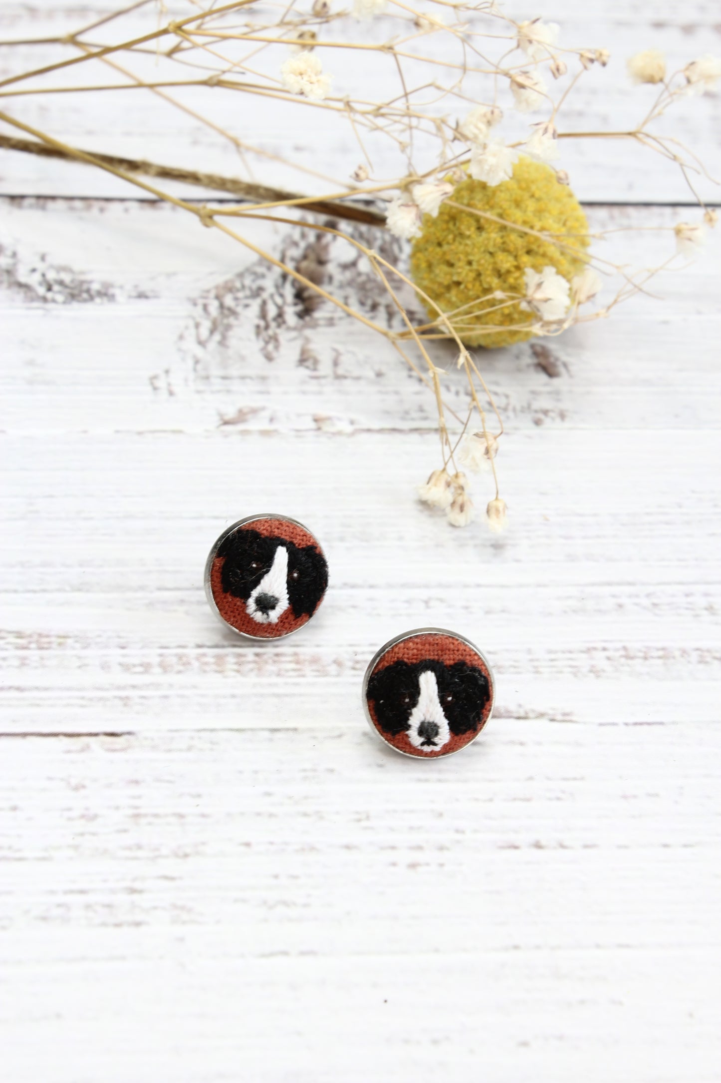 Embroidery Border Collie Studs #66