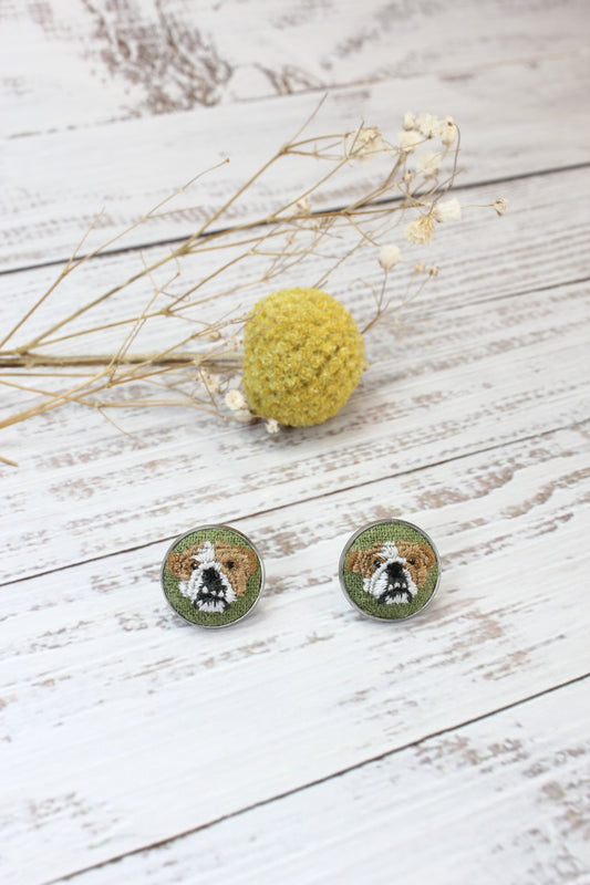 Embroidery Bulldog Studs #225A