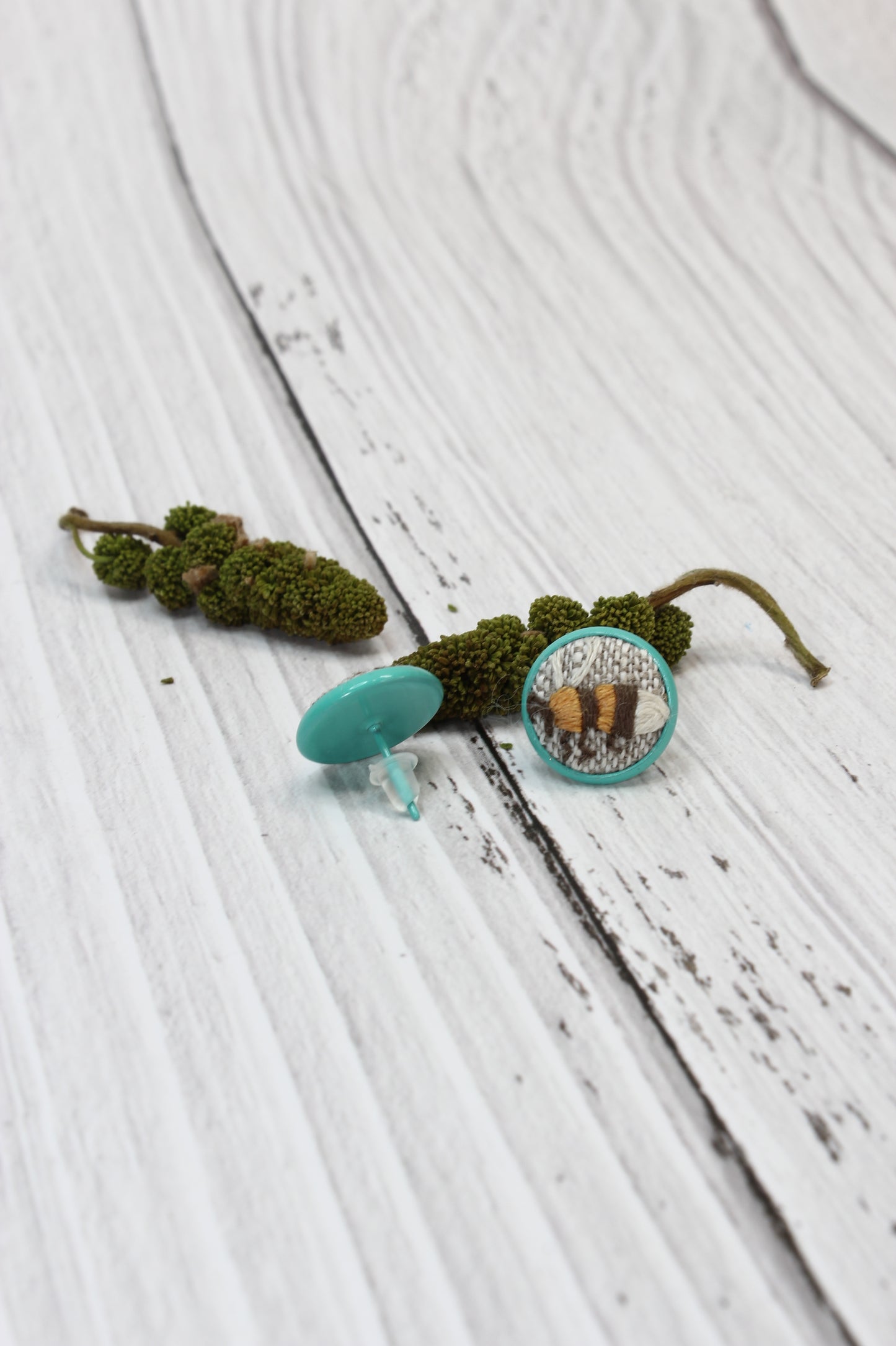 Embroidery Bee Studs