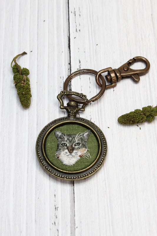 Embroidery Cat | Antique Watch Keyring