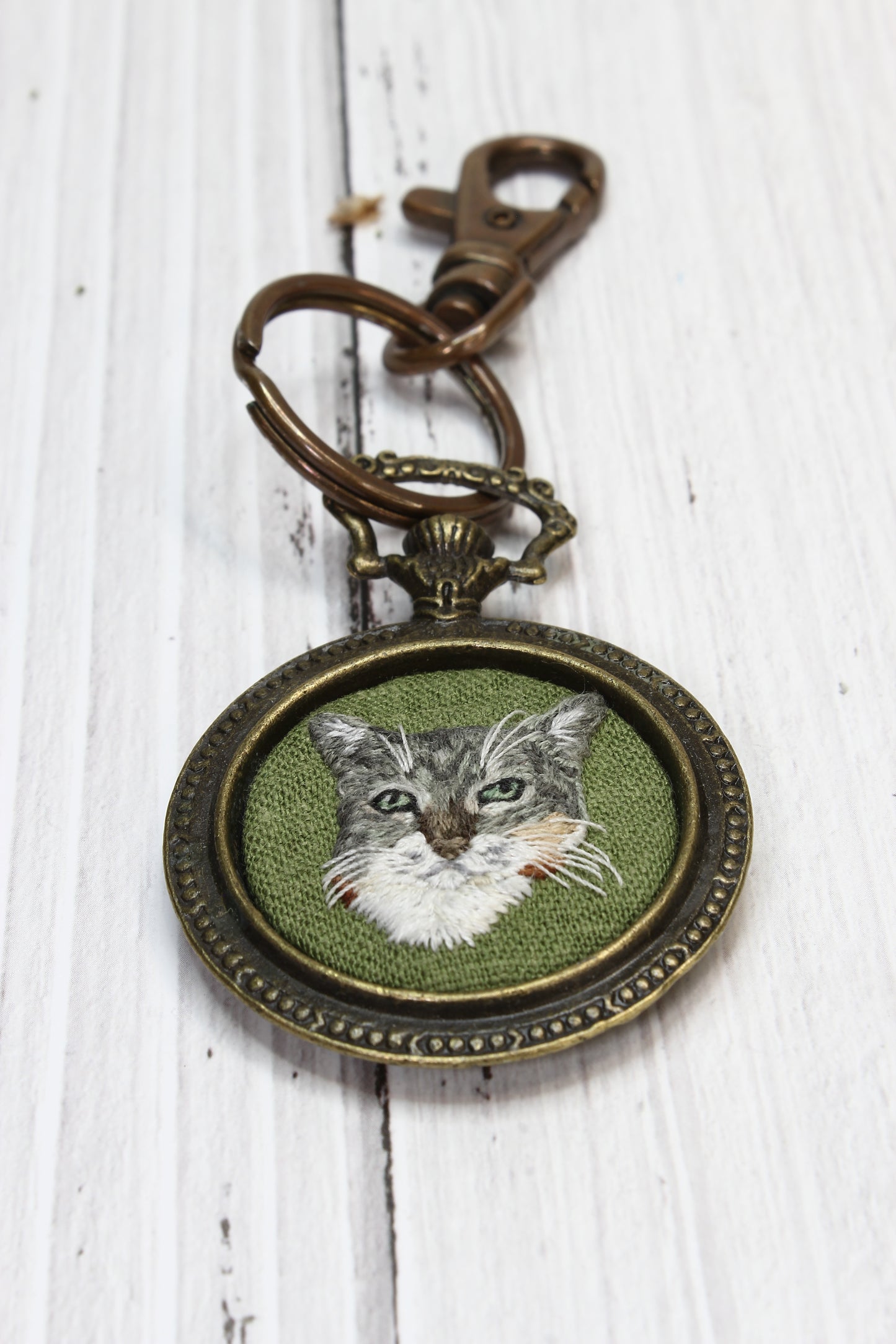 Embroidery Cat | Antique Watch Keyring