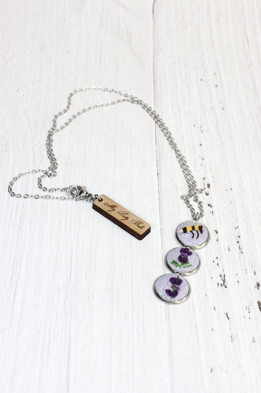 Embroidery Bee & Flower Necklace