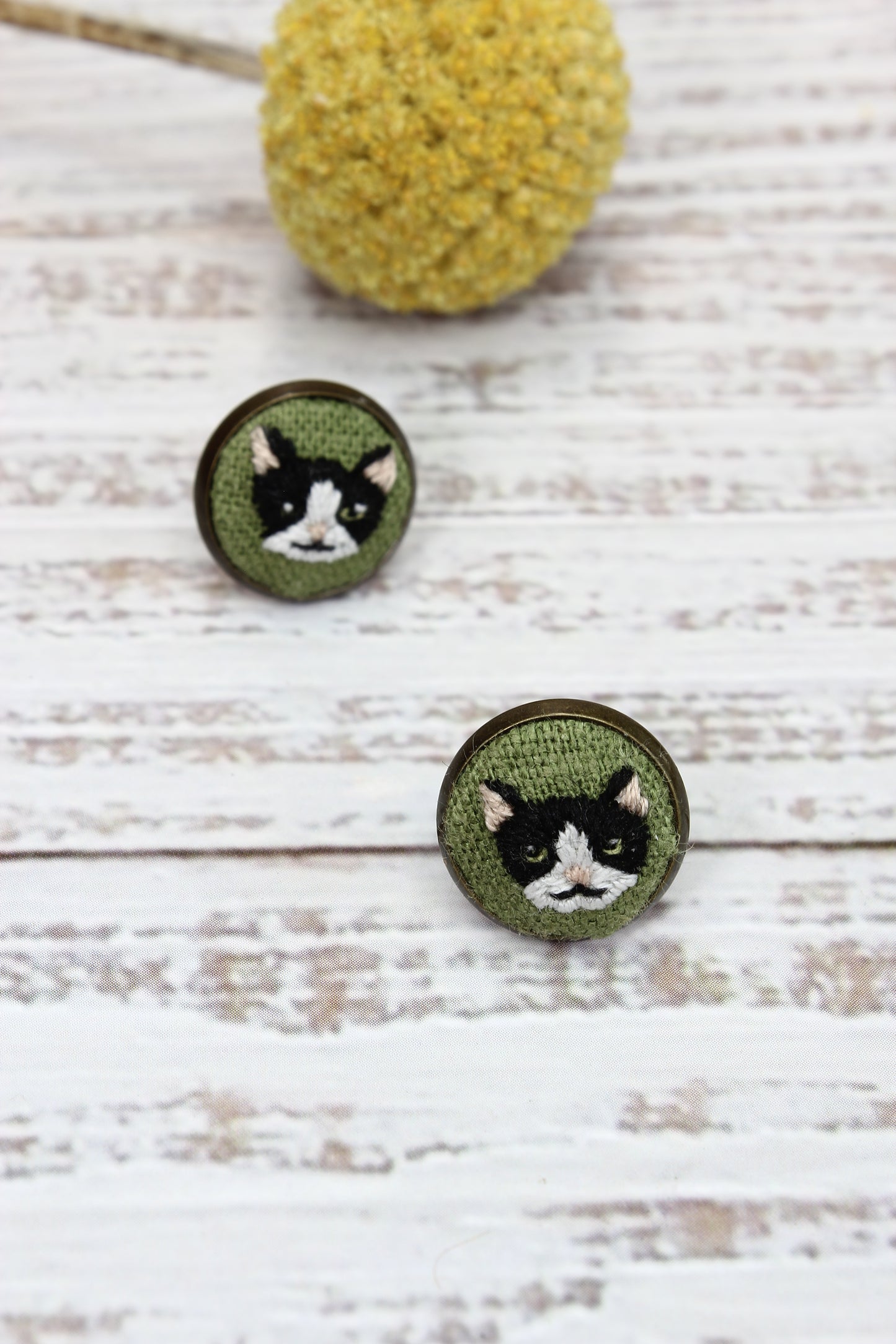 Embroidery Black & White Cat Studs #24