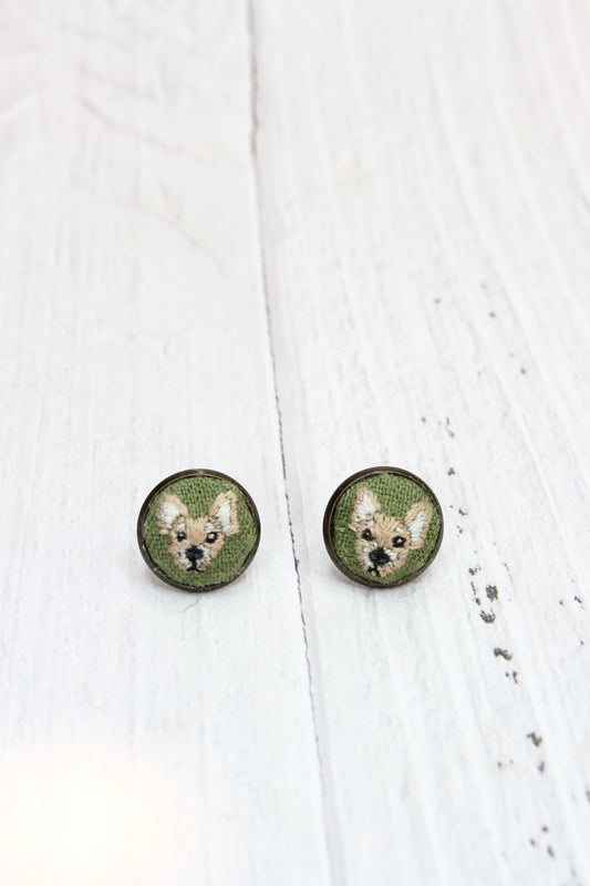 Embroidery Chihuahua Studs #221A