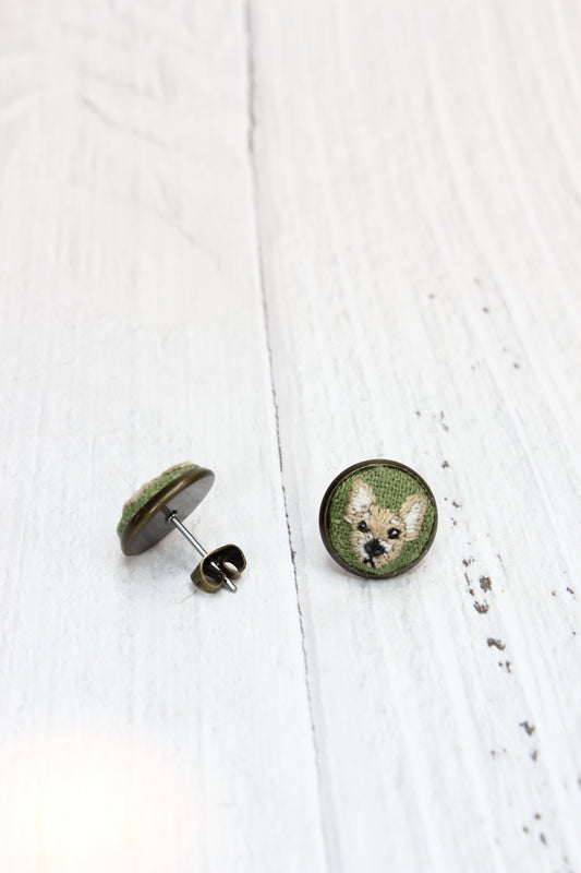 Embroidery Chihuahua Studs #221A