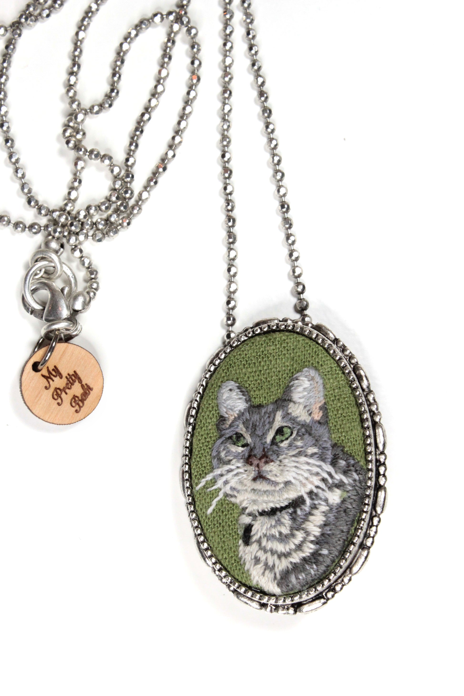 Embroidery Custom Pet Portrait Necklace Brooch