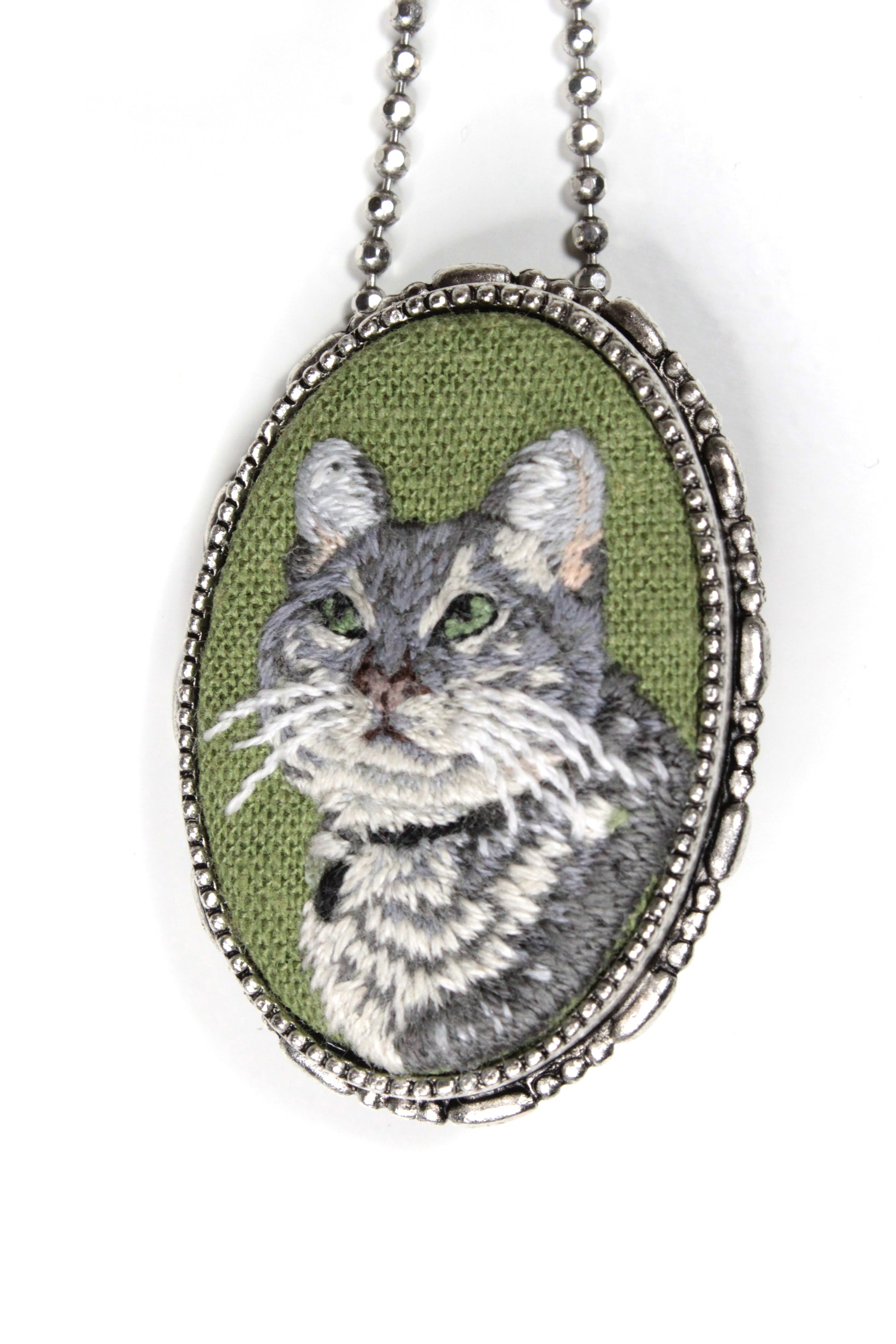 Embroidery Custom Pet Portrait Necklace Brooch