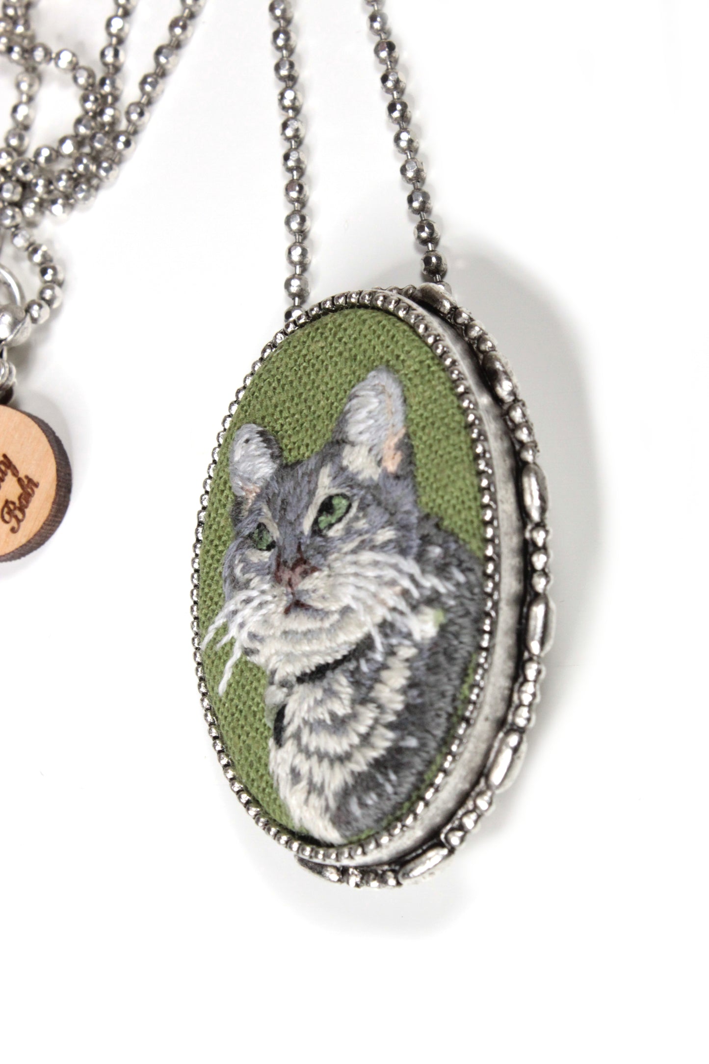 Embroidery Custom Pet Portrait Necklace Brooch