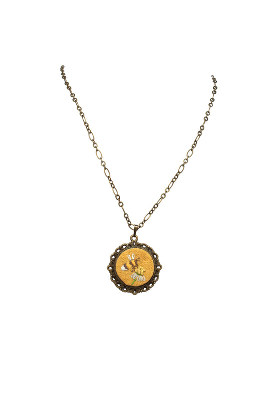 Embroidery Bee & Chamomile Flower Necklace