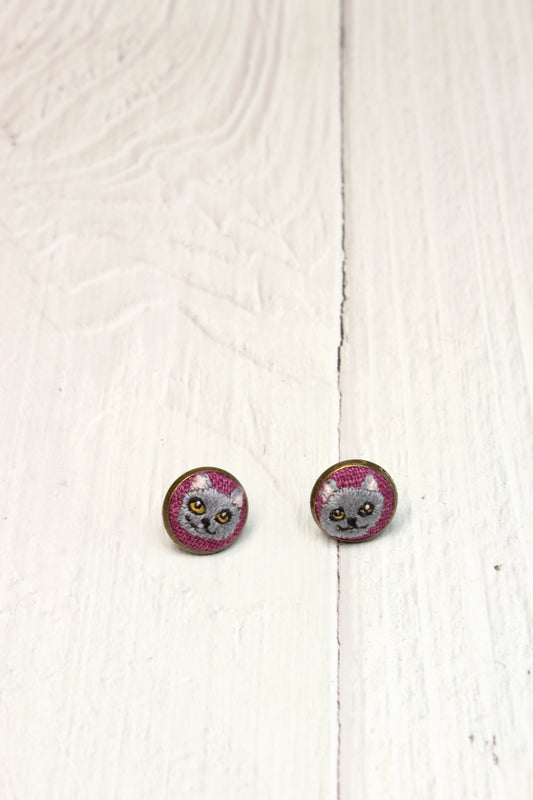 Embroidery Gray Cat Studs #51