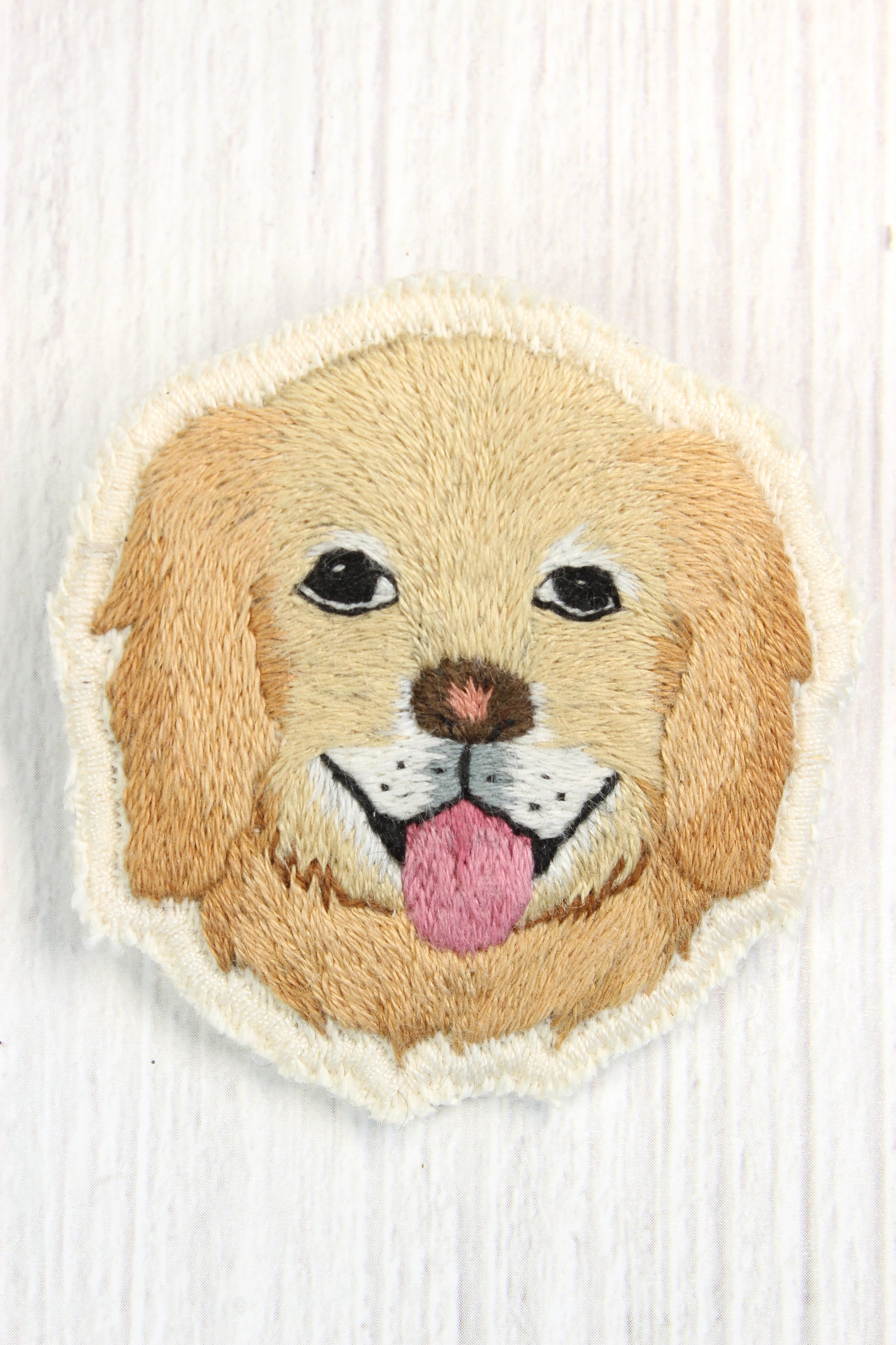 Embroidery Golden Retriever Brooch