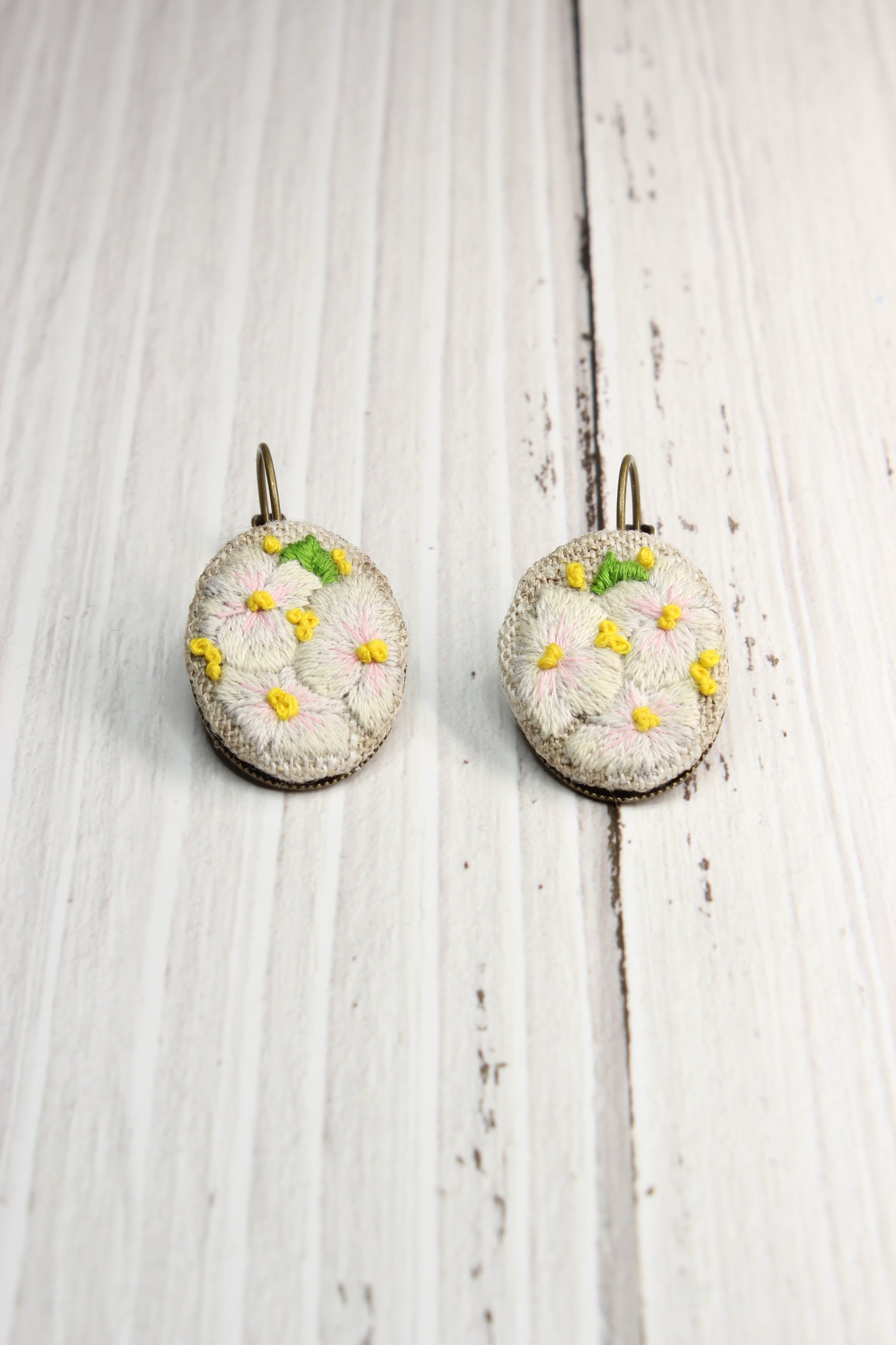 Embroidery White Pansies Wire Earrings