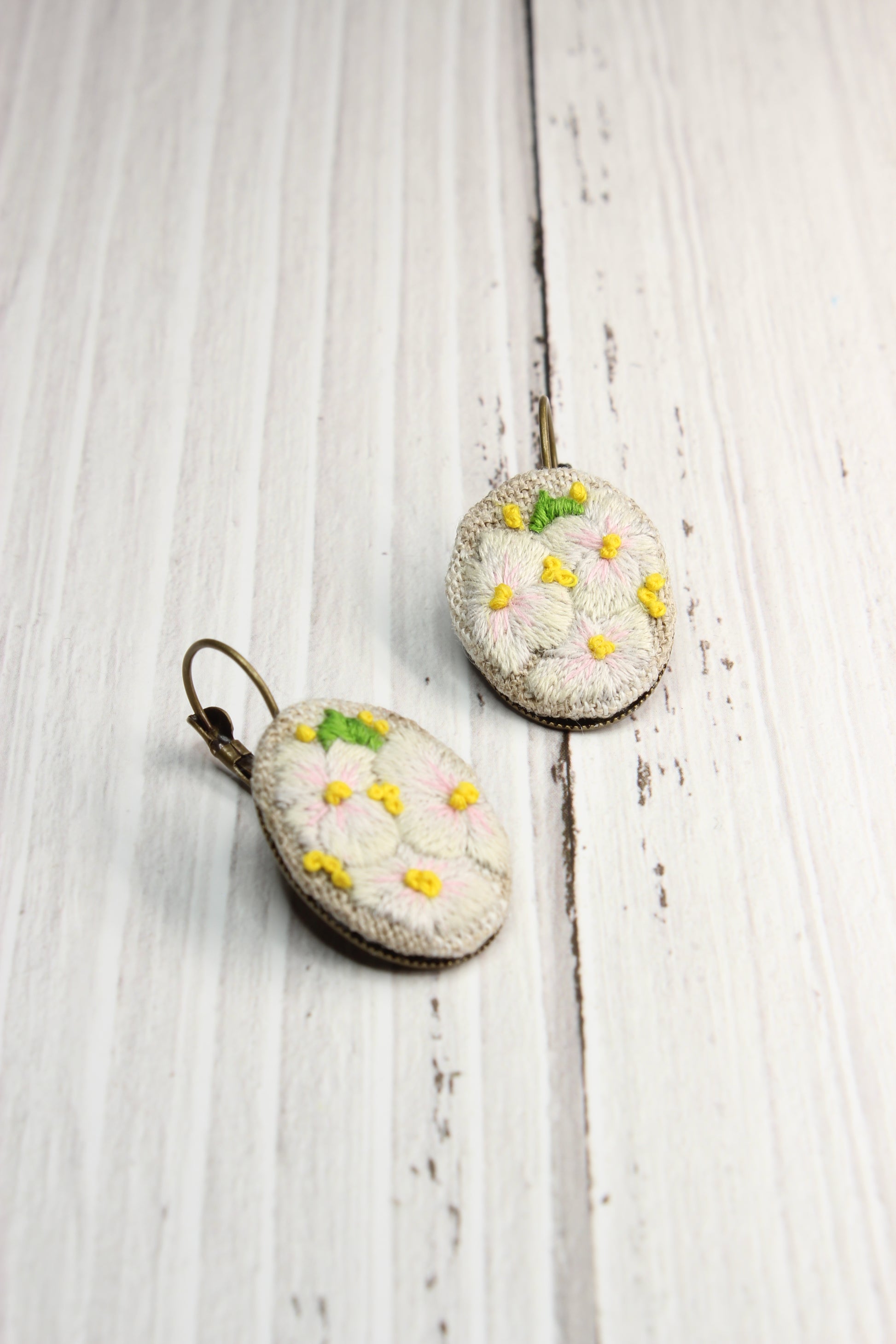 Embroidery White Pansies Wire Earrings