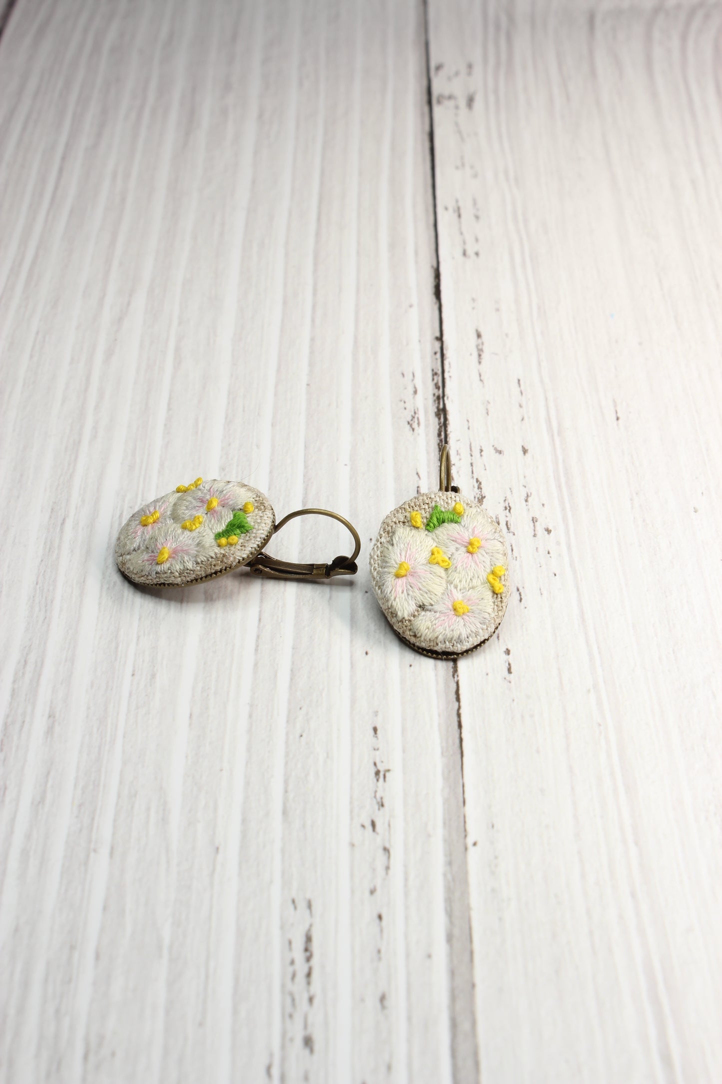 Embroidery White Pansies Wire Earrings