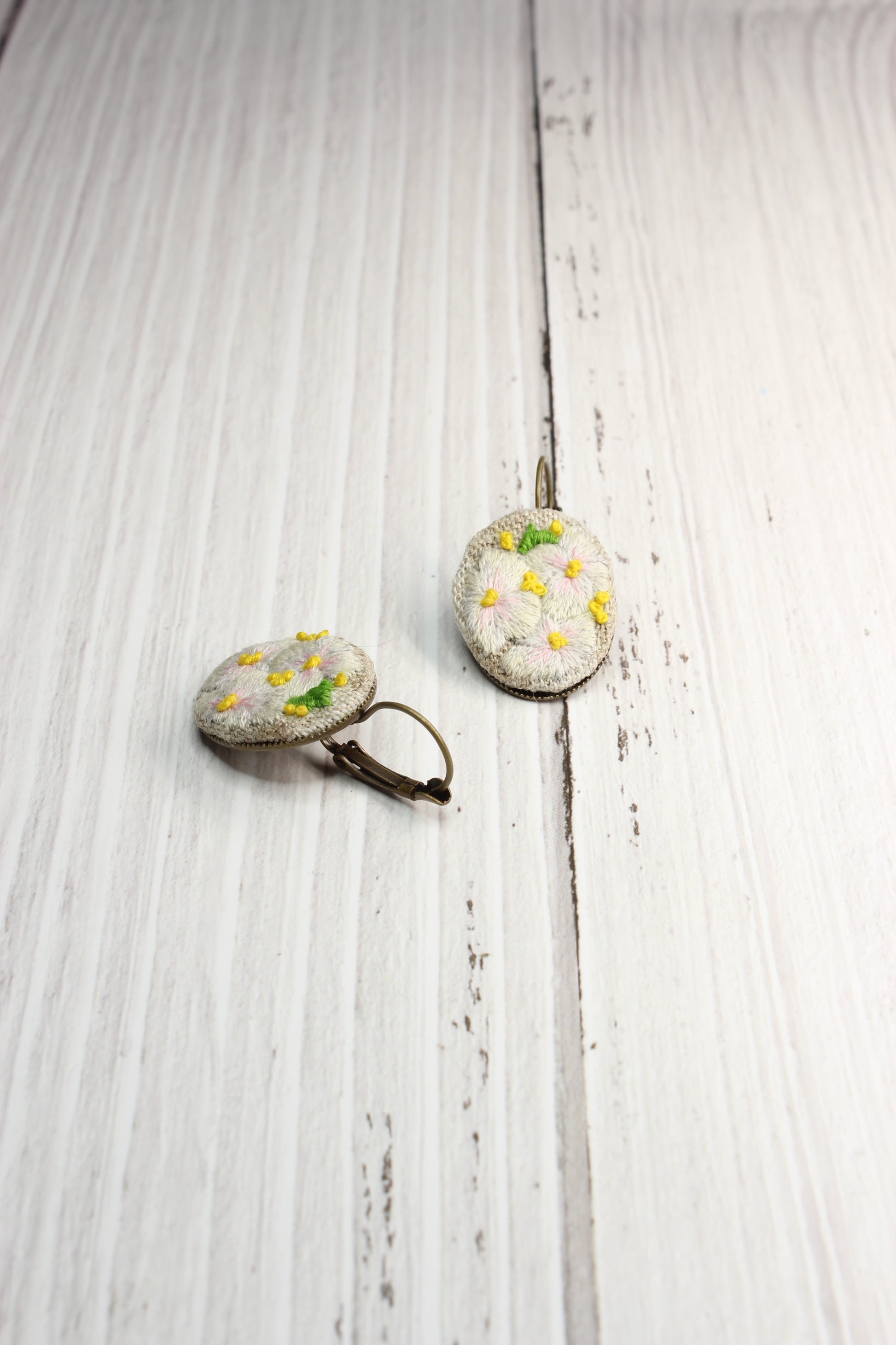 Embroidery White Pansies Wire Earrings