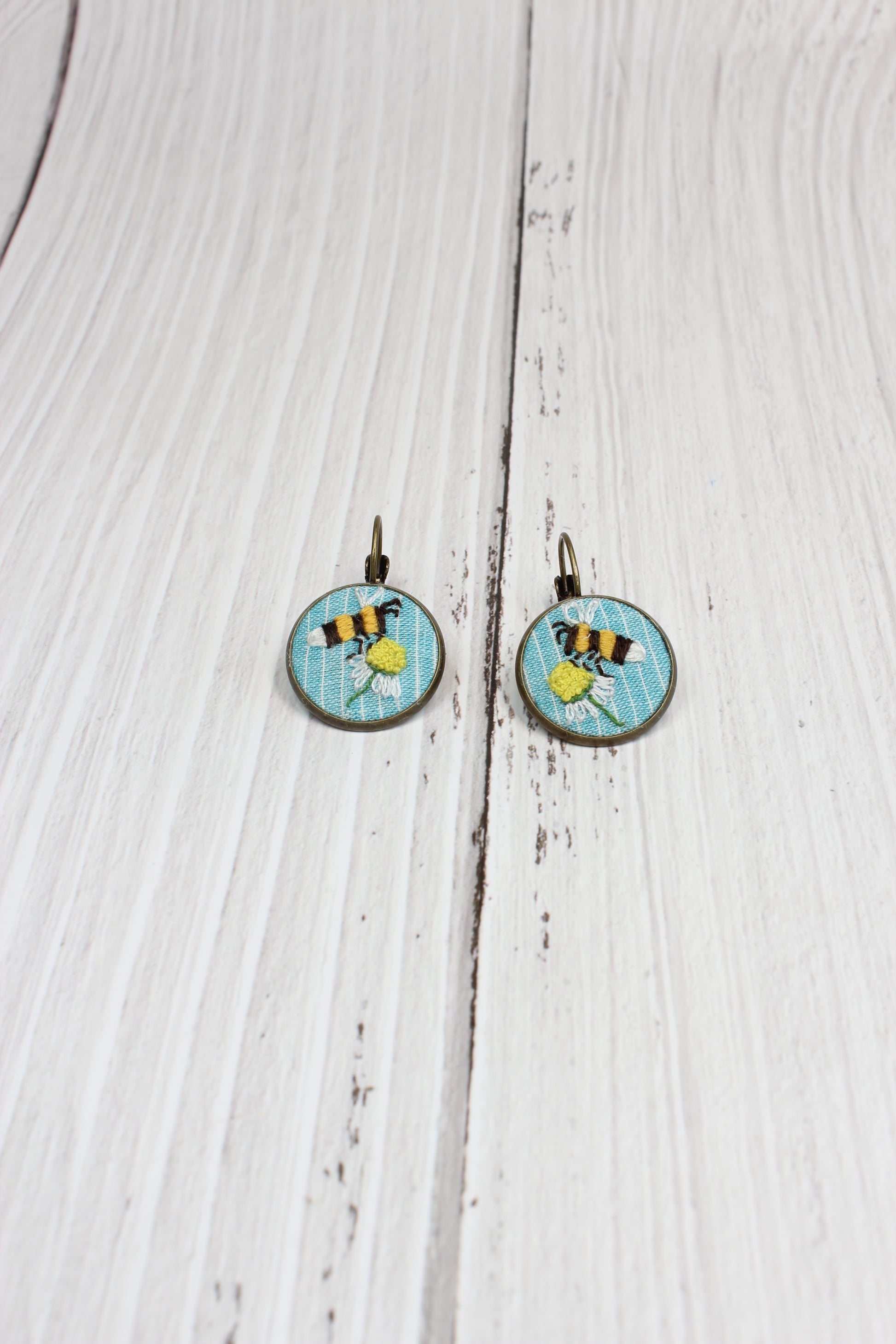 Embroidery Bee & Daisy Earrings