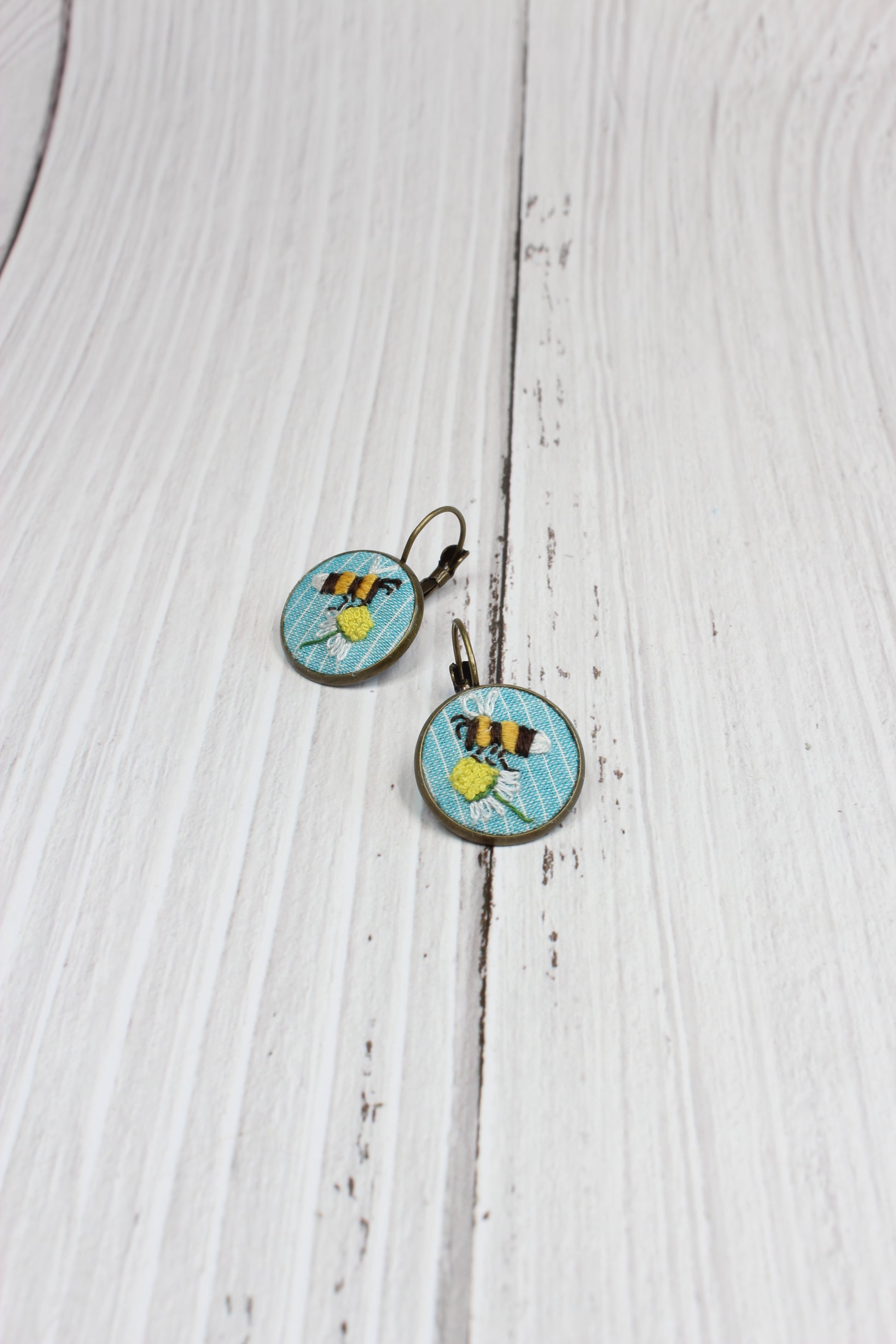 Embroidery Bee & Daisy Earrings