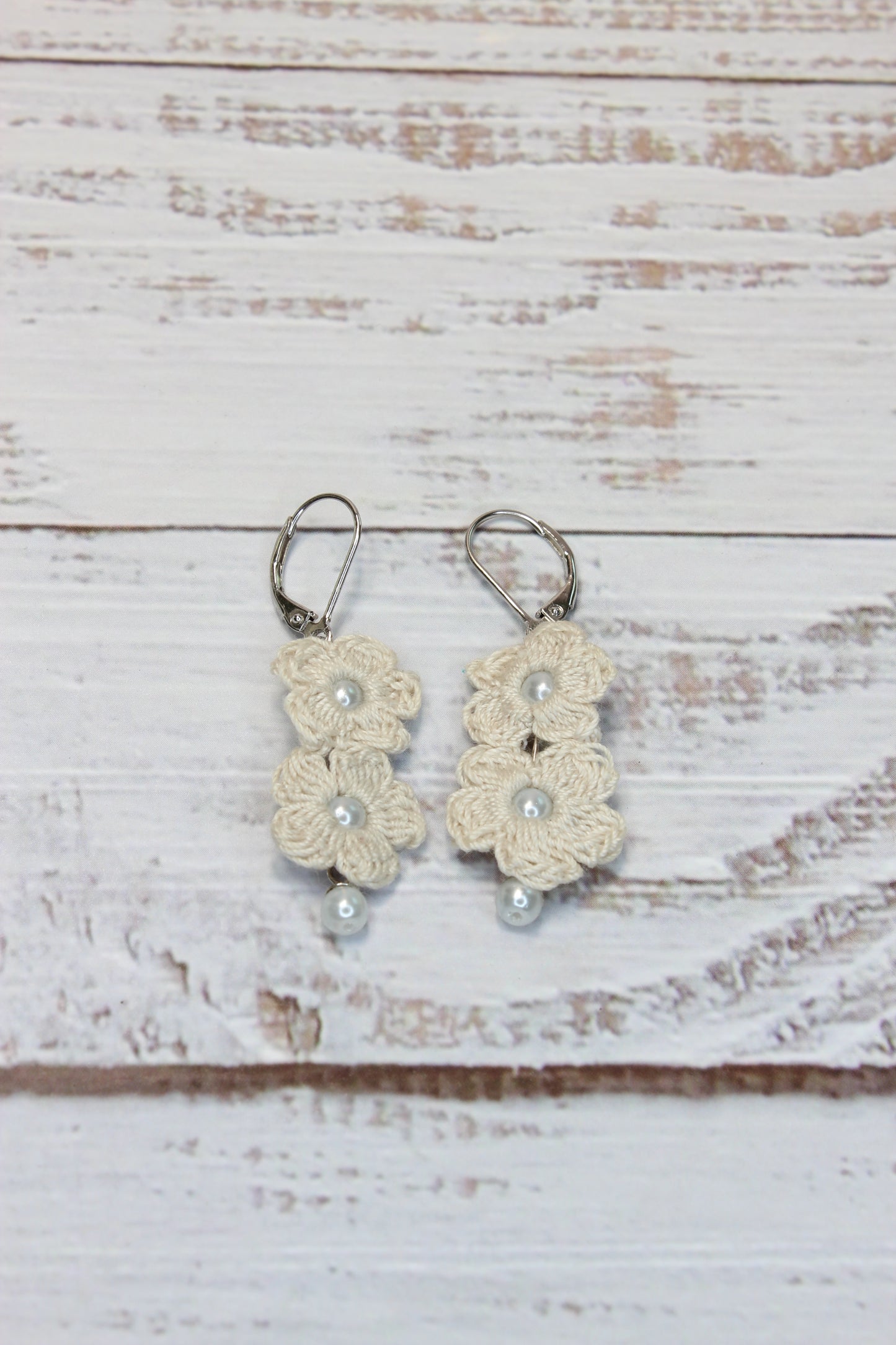Crochet Off White Flowers Wire Earrings
