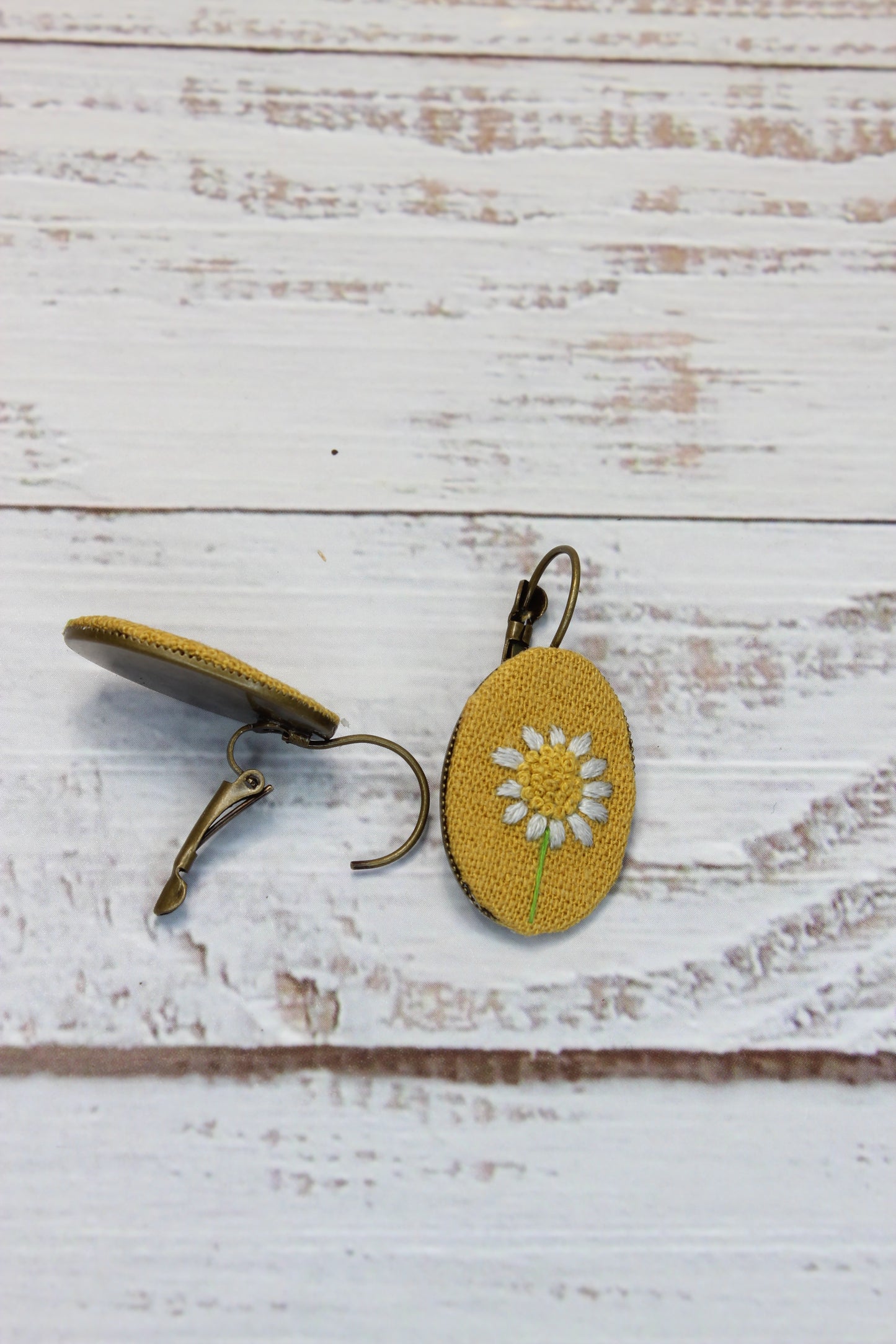 Embroidery Daisy Wire Earrings