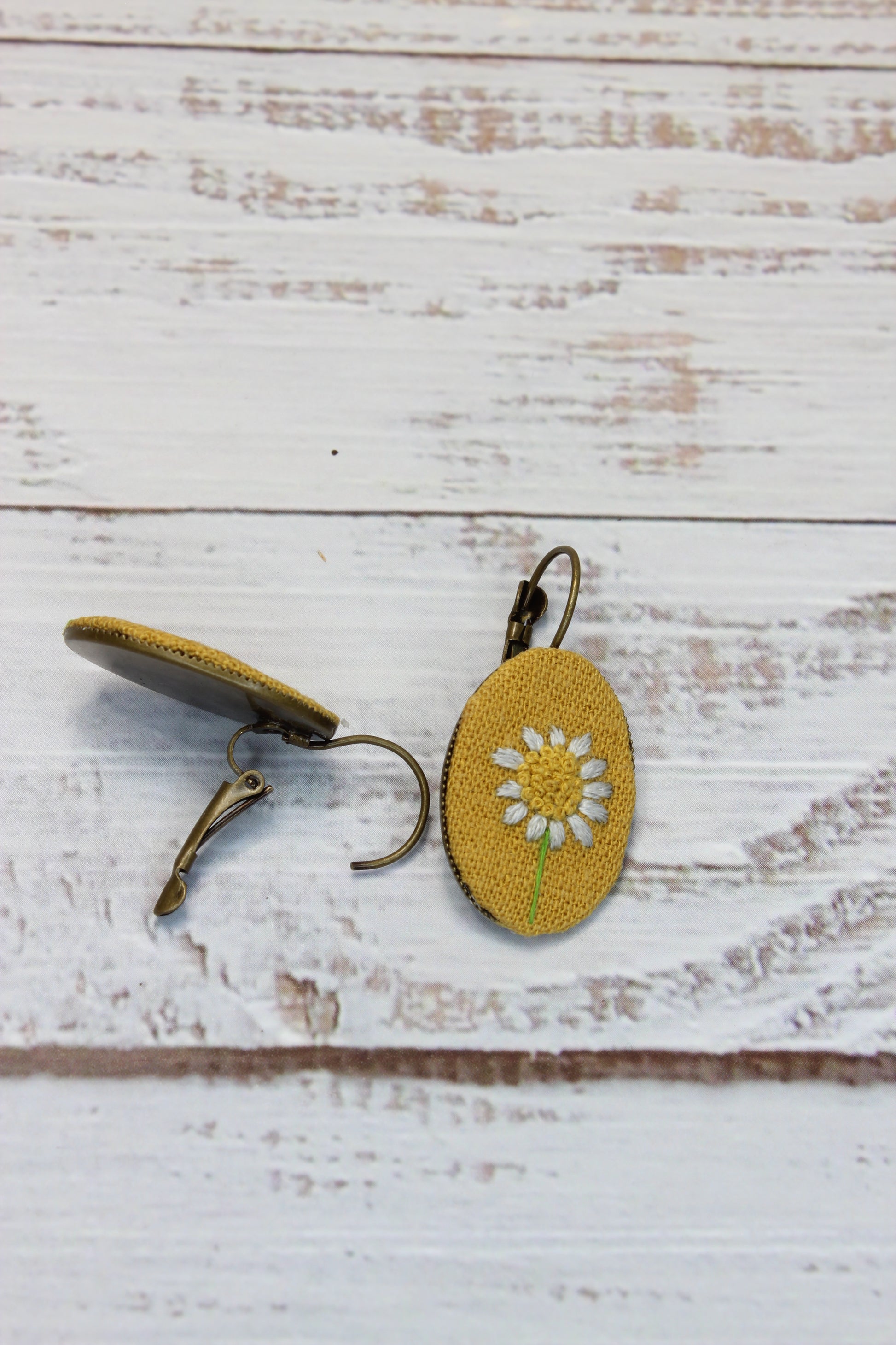 Embroidery Daisy Wire Earrings