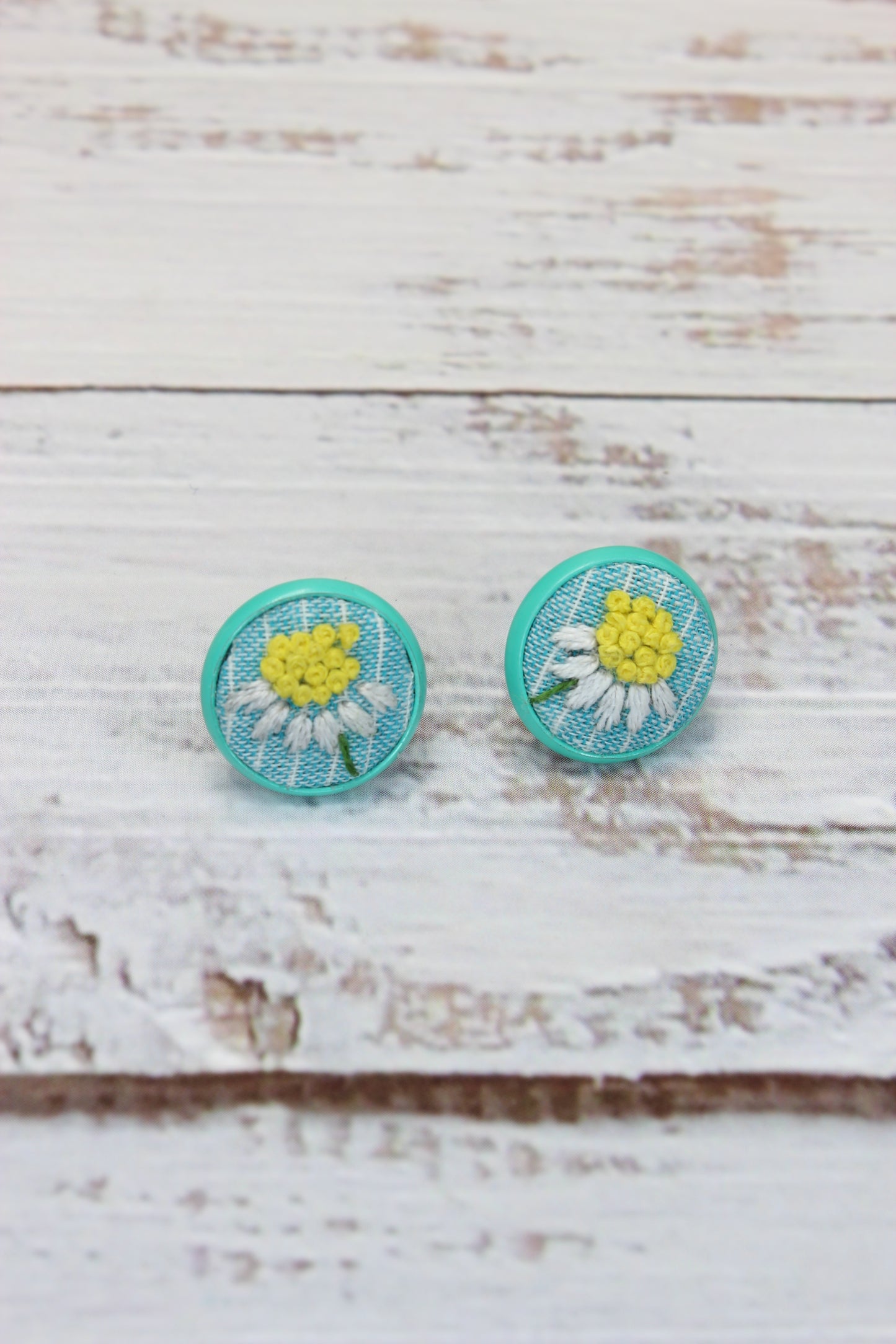 Embroidery Daisy Blue Studs