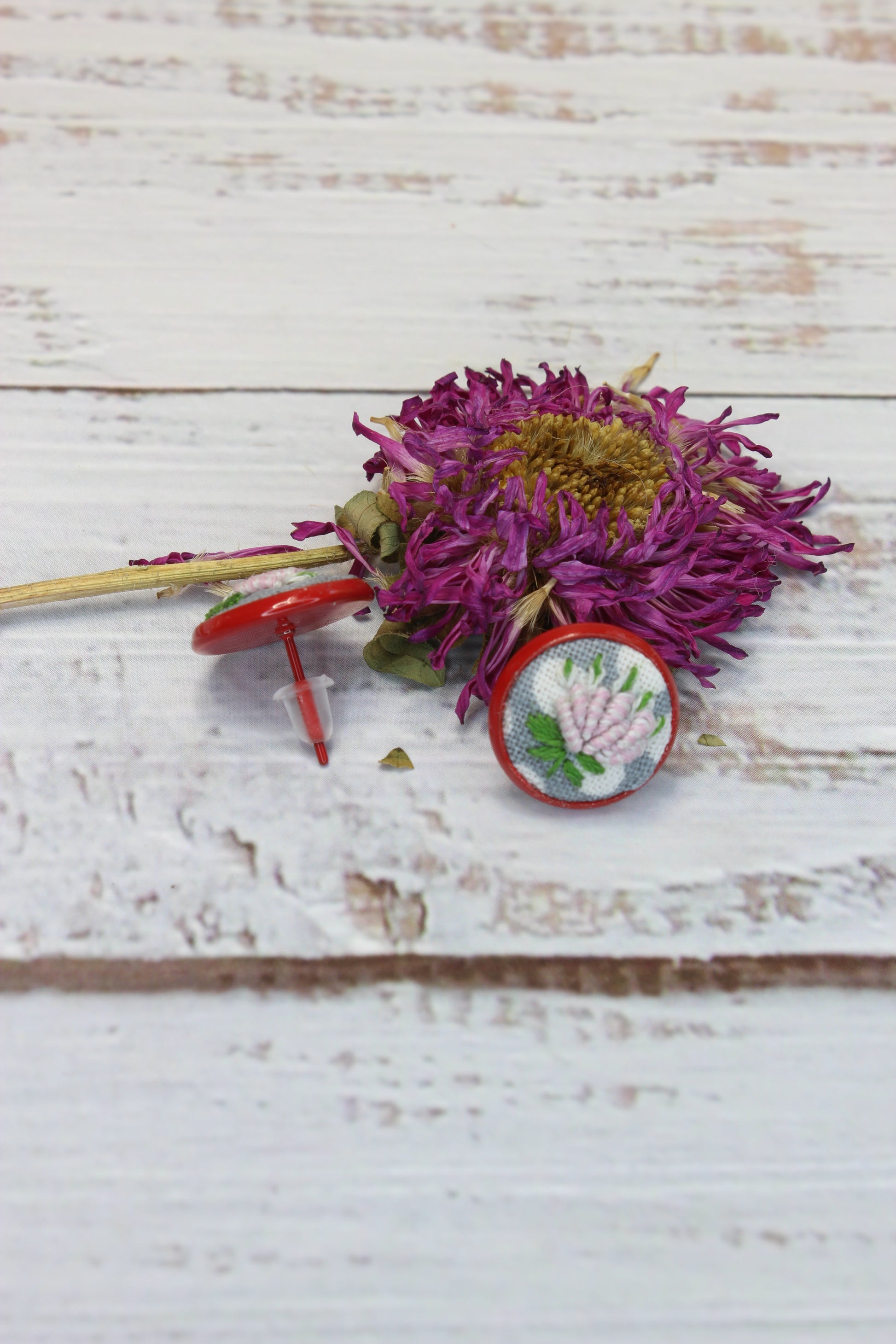Embroidery Flower Red Studs