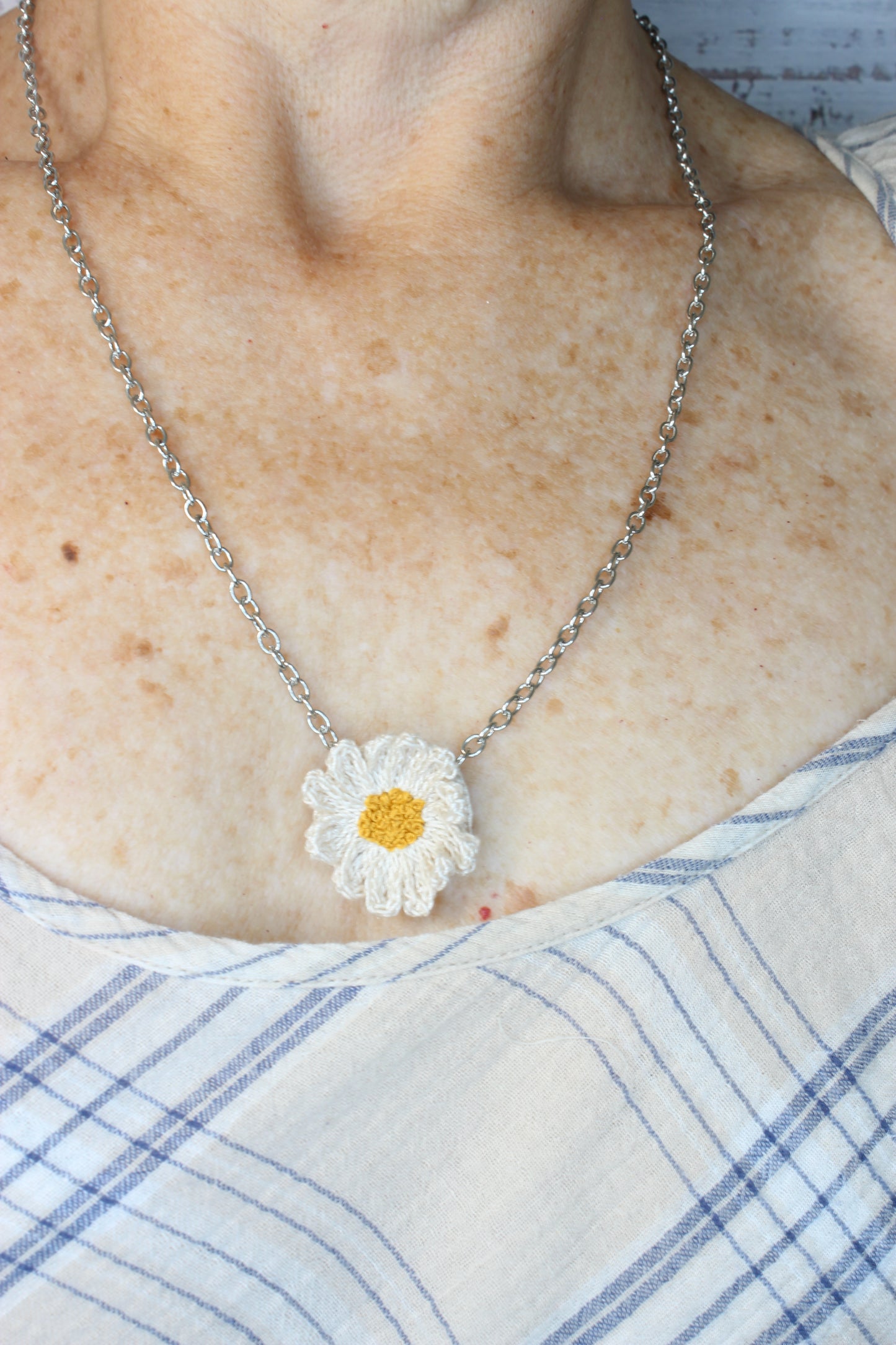 Daisy Crochet Necklace