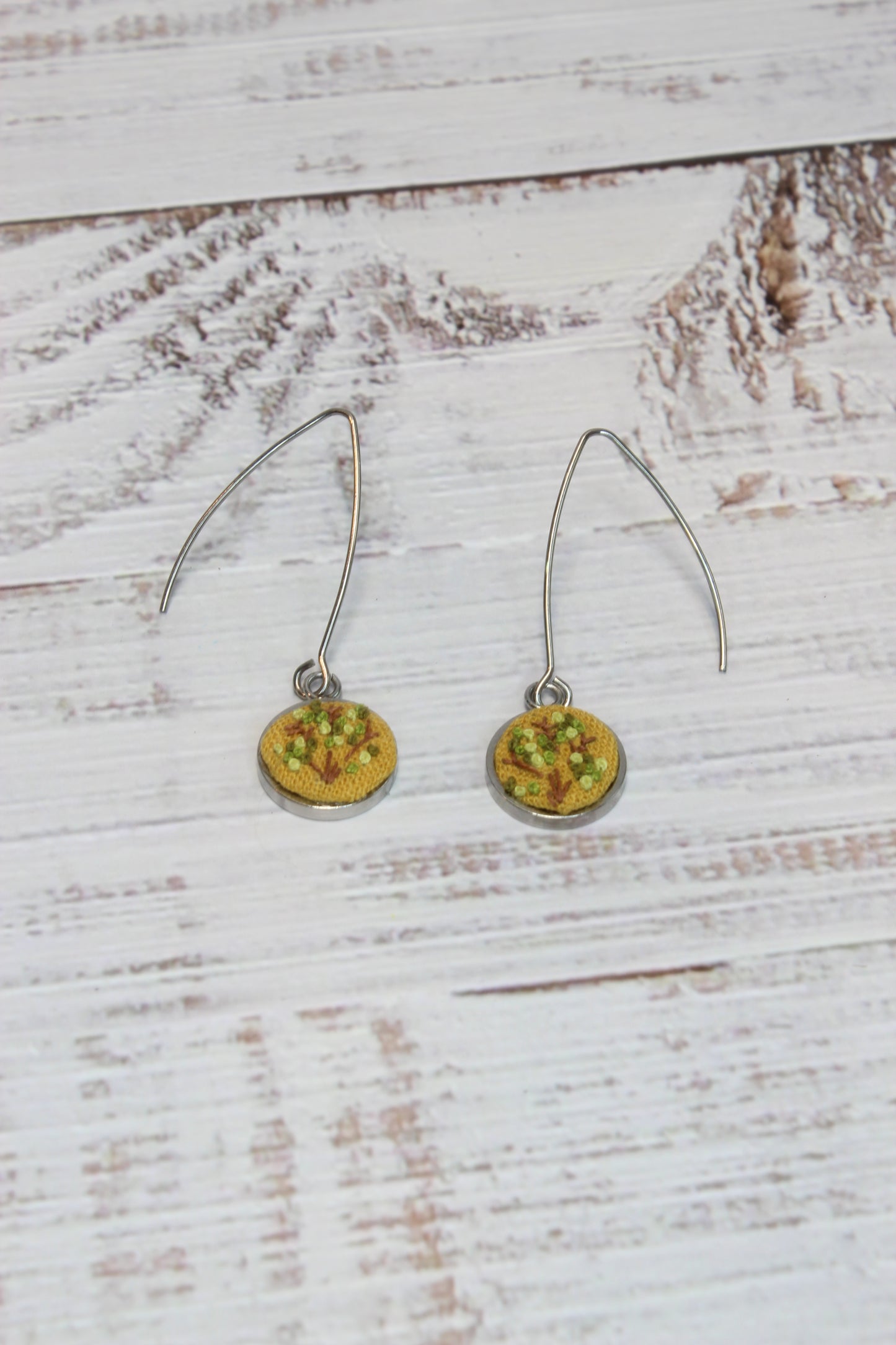 Embroidery Green Flower Wire Earrings