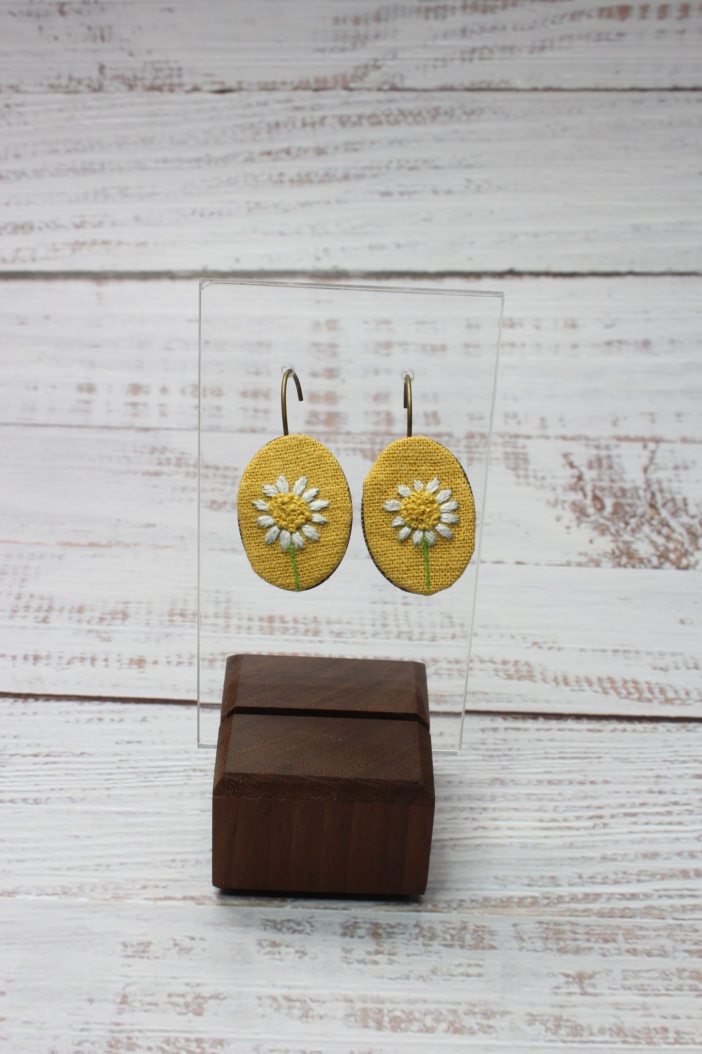 Embroidery Daisy Wire Earrings