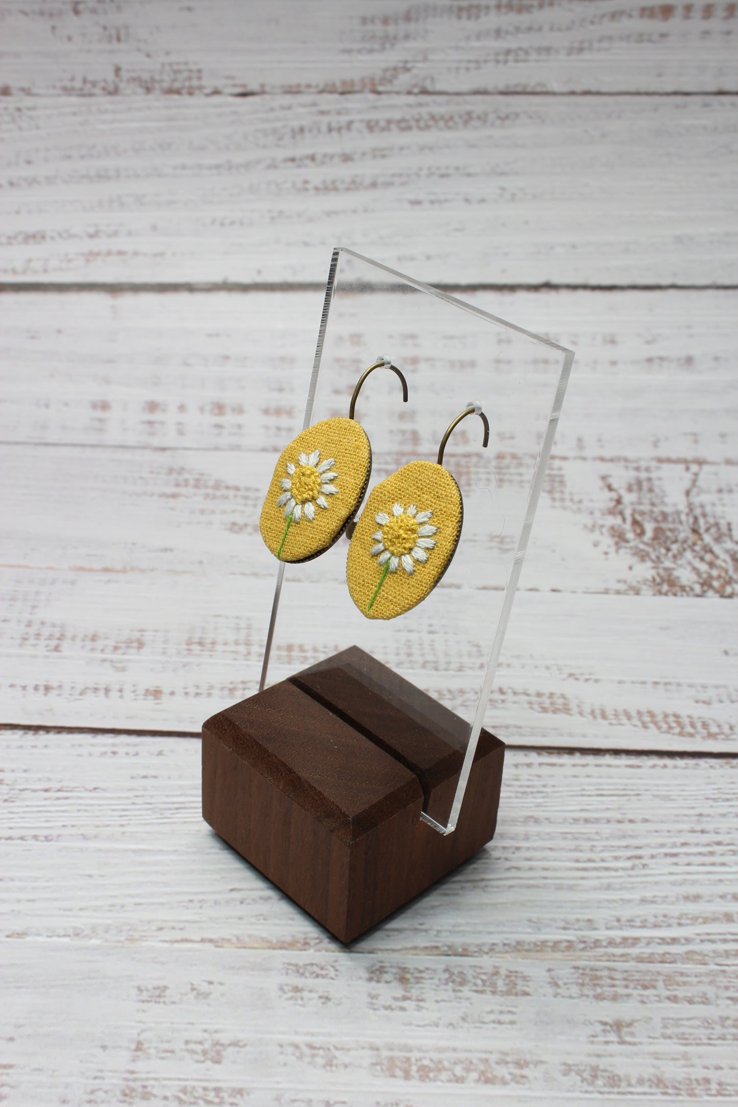 Embroidery Daisy Wire Earrings