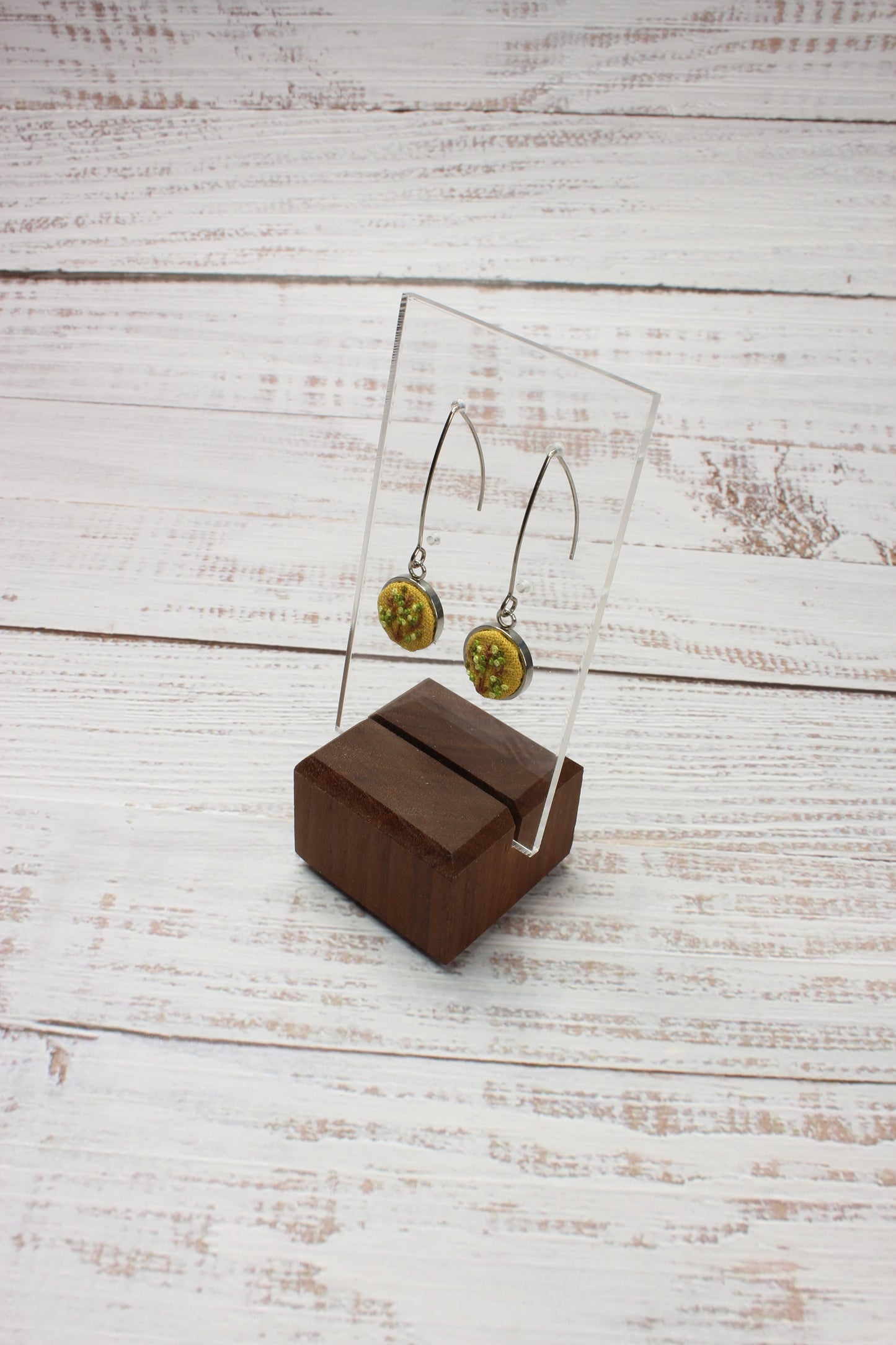 Embroidery Green Flower Wire Earrings