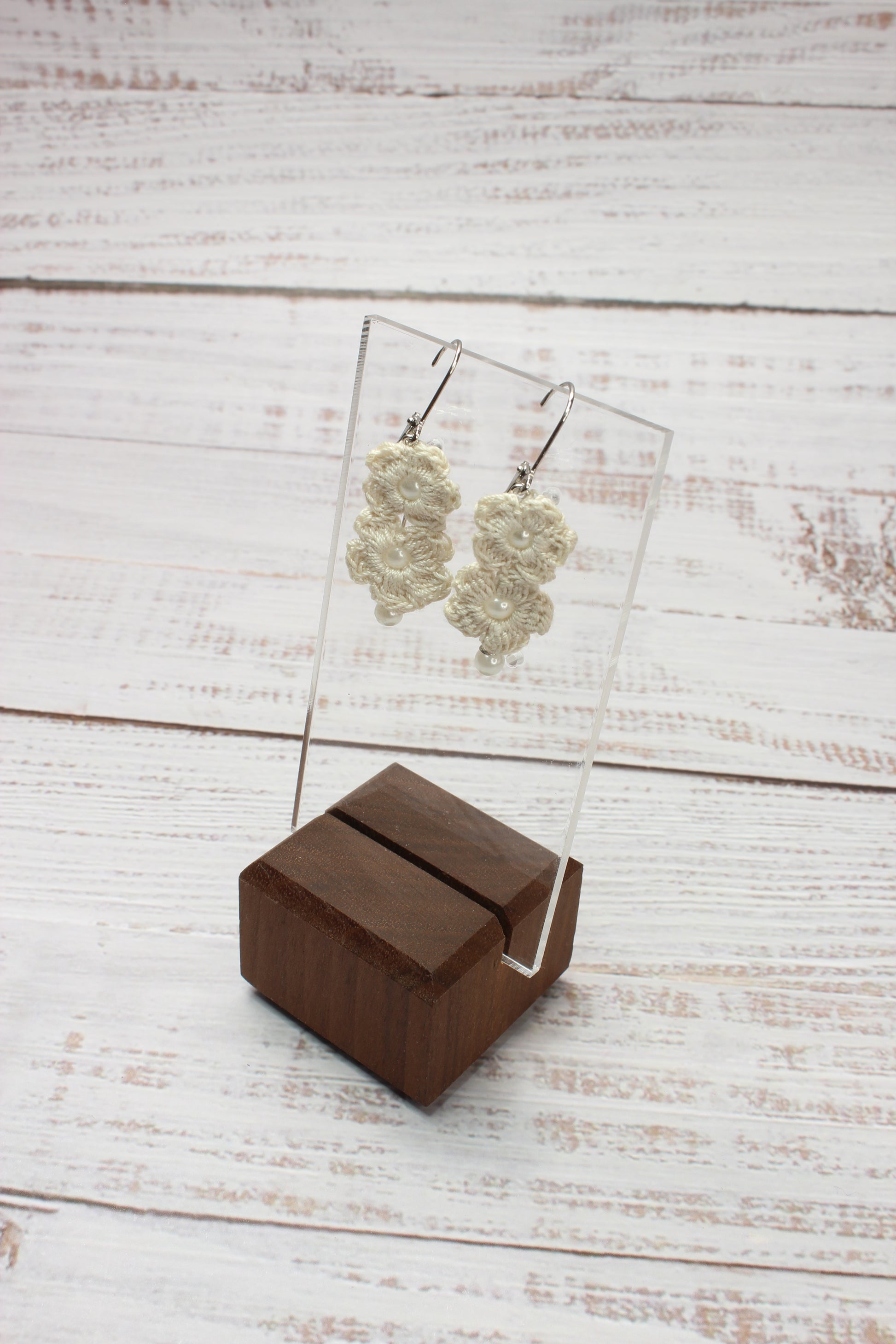 Crochet Off White Flowers Wire Earrings