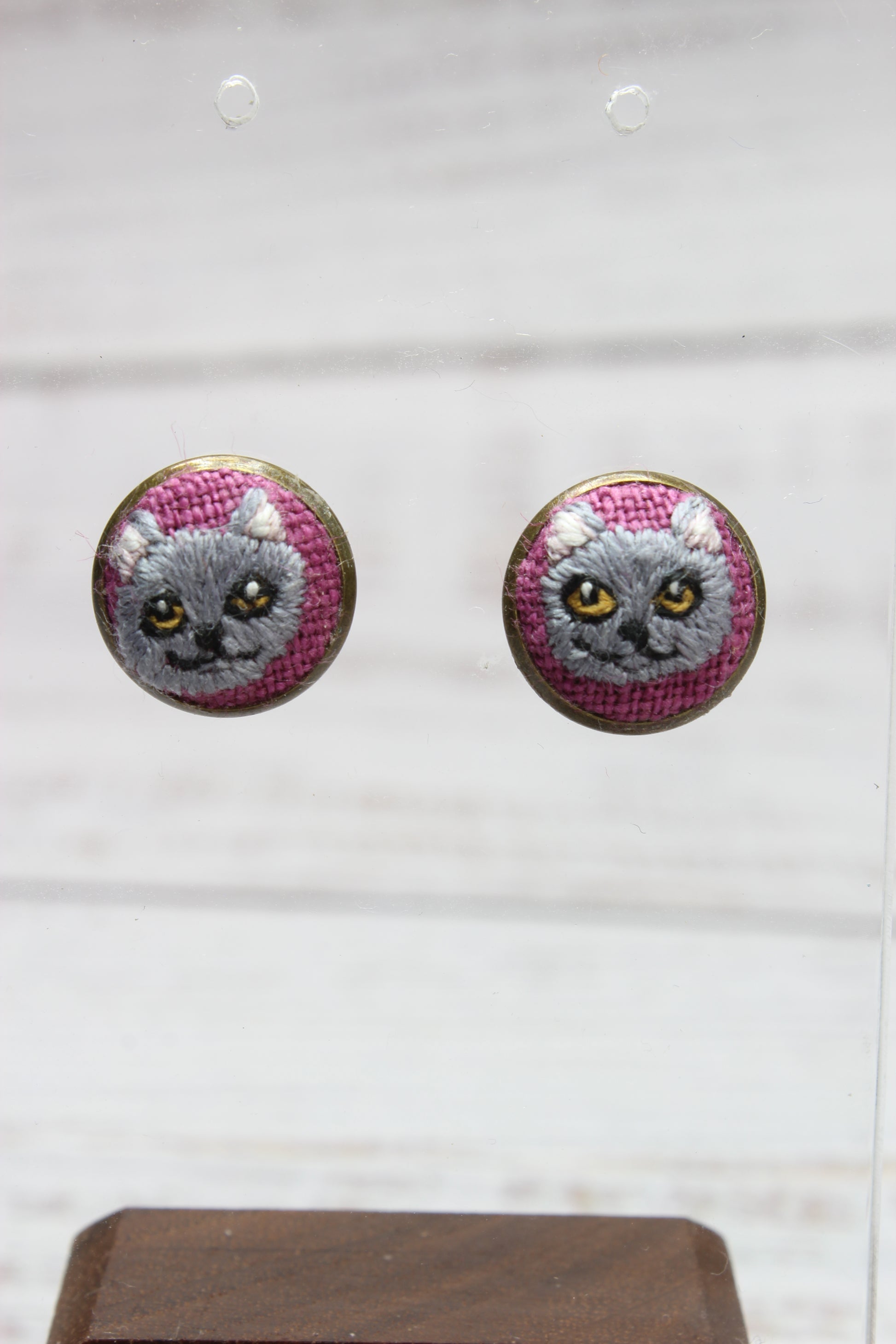 Embroidery Gray Cat Studs