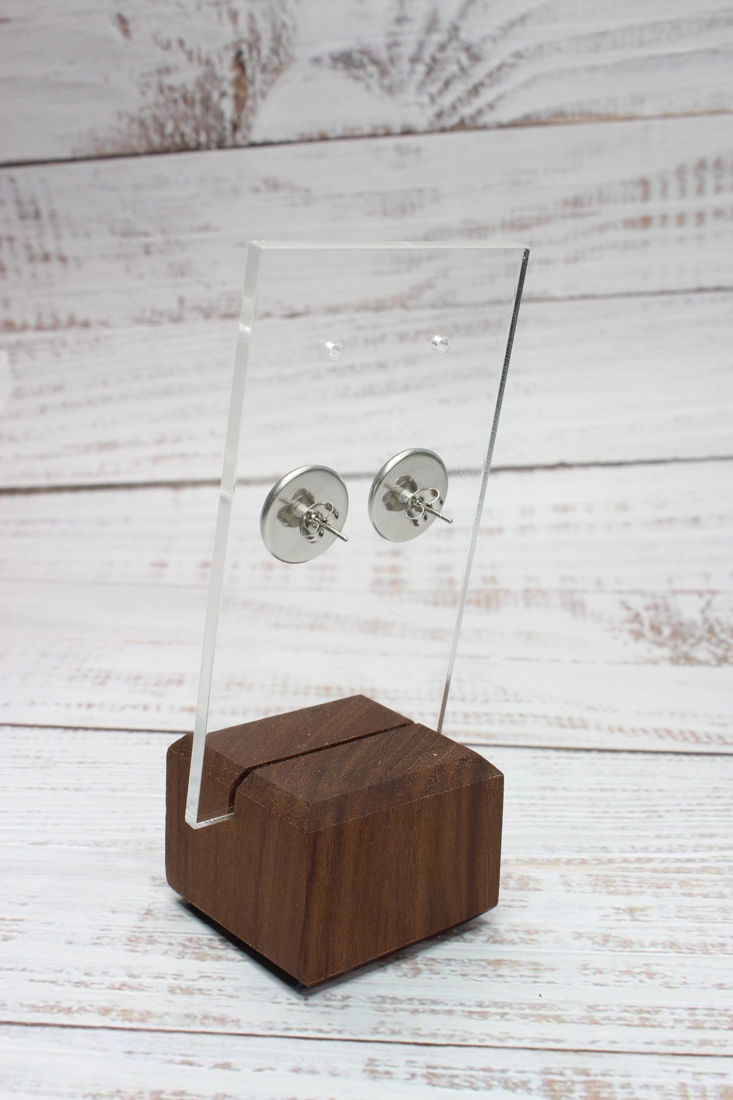 Embroidery Pomeranian Studs #53