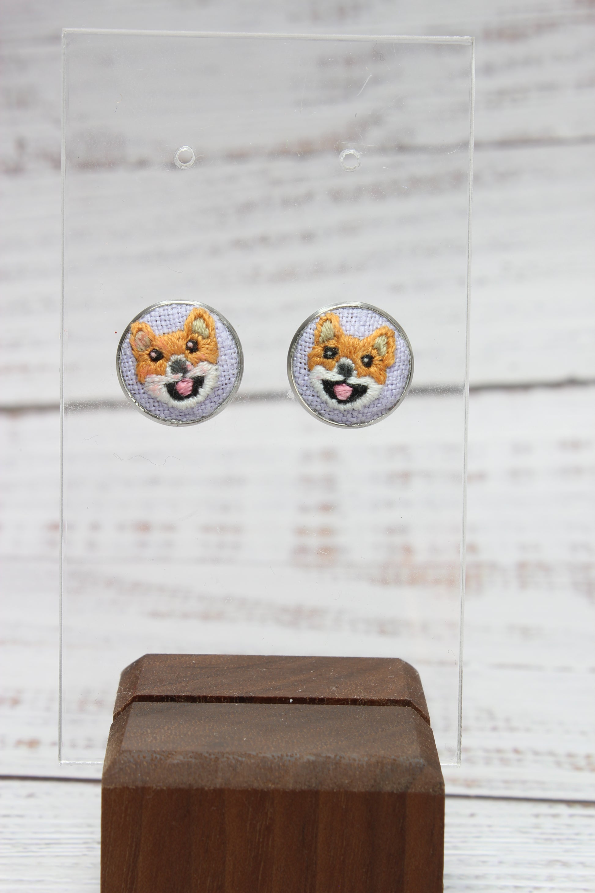 Embroidery Shiba Studs Earrings