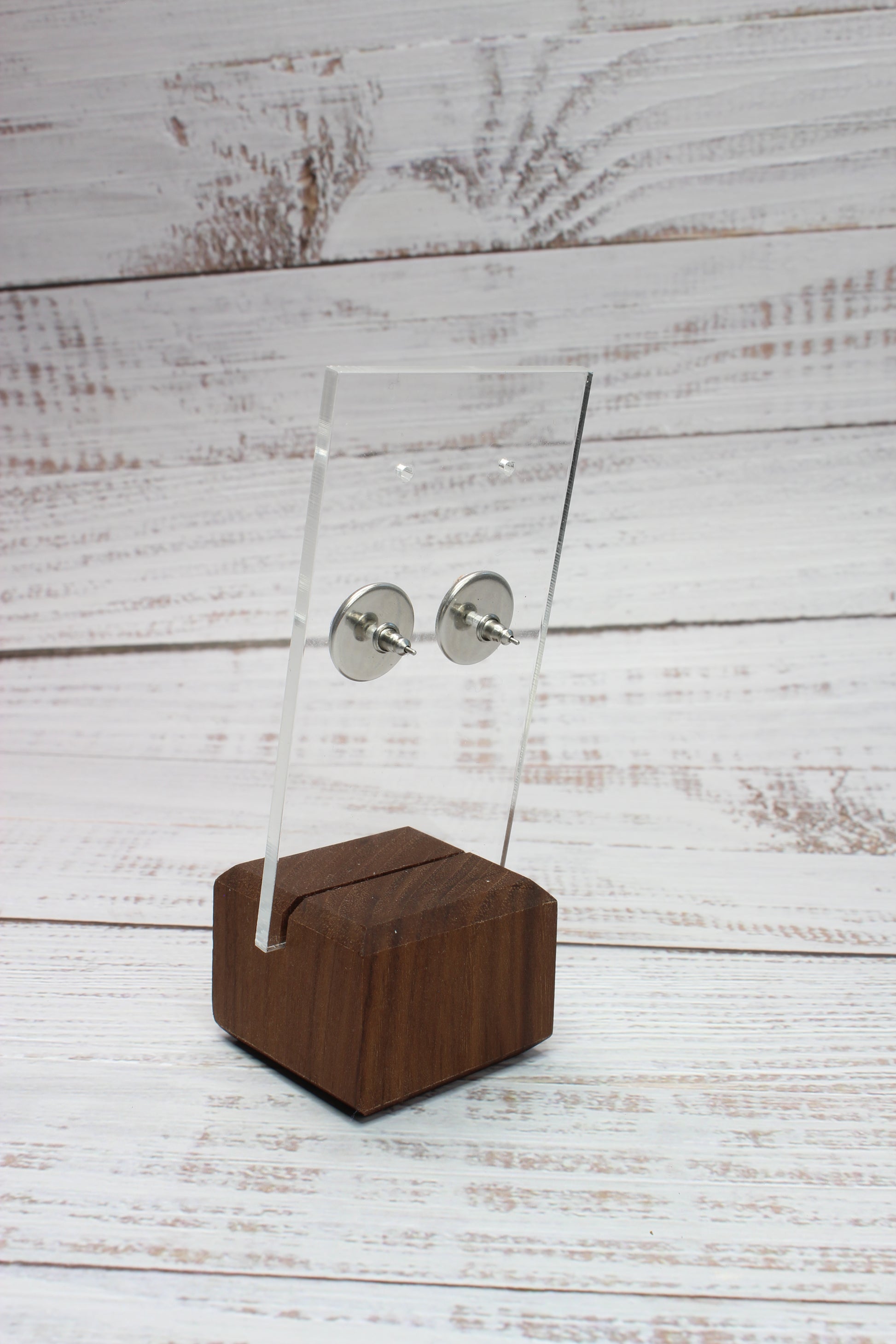 Embroidery Shiba Studs Earrings