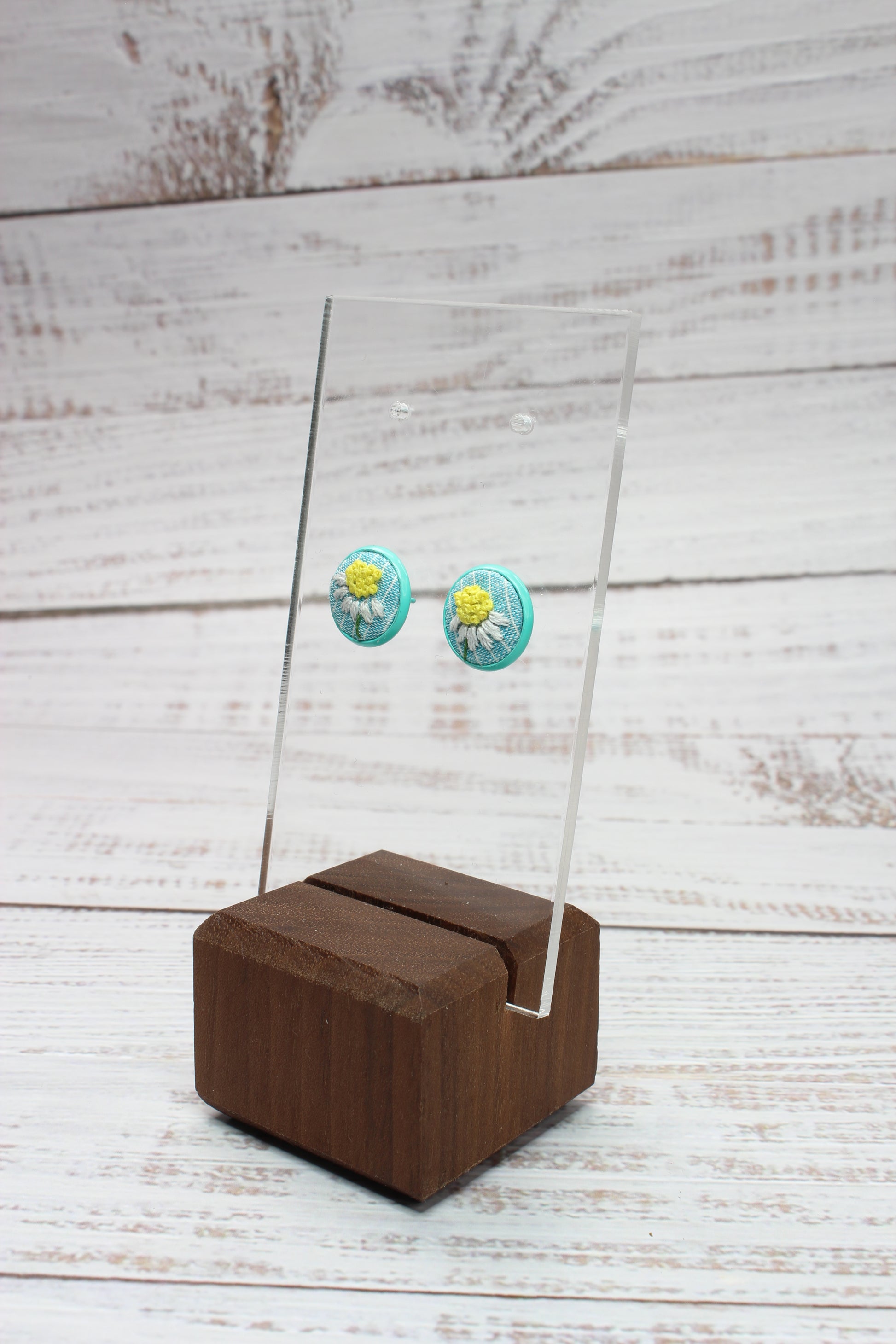 Embroidery Daisy Blue Studs