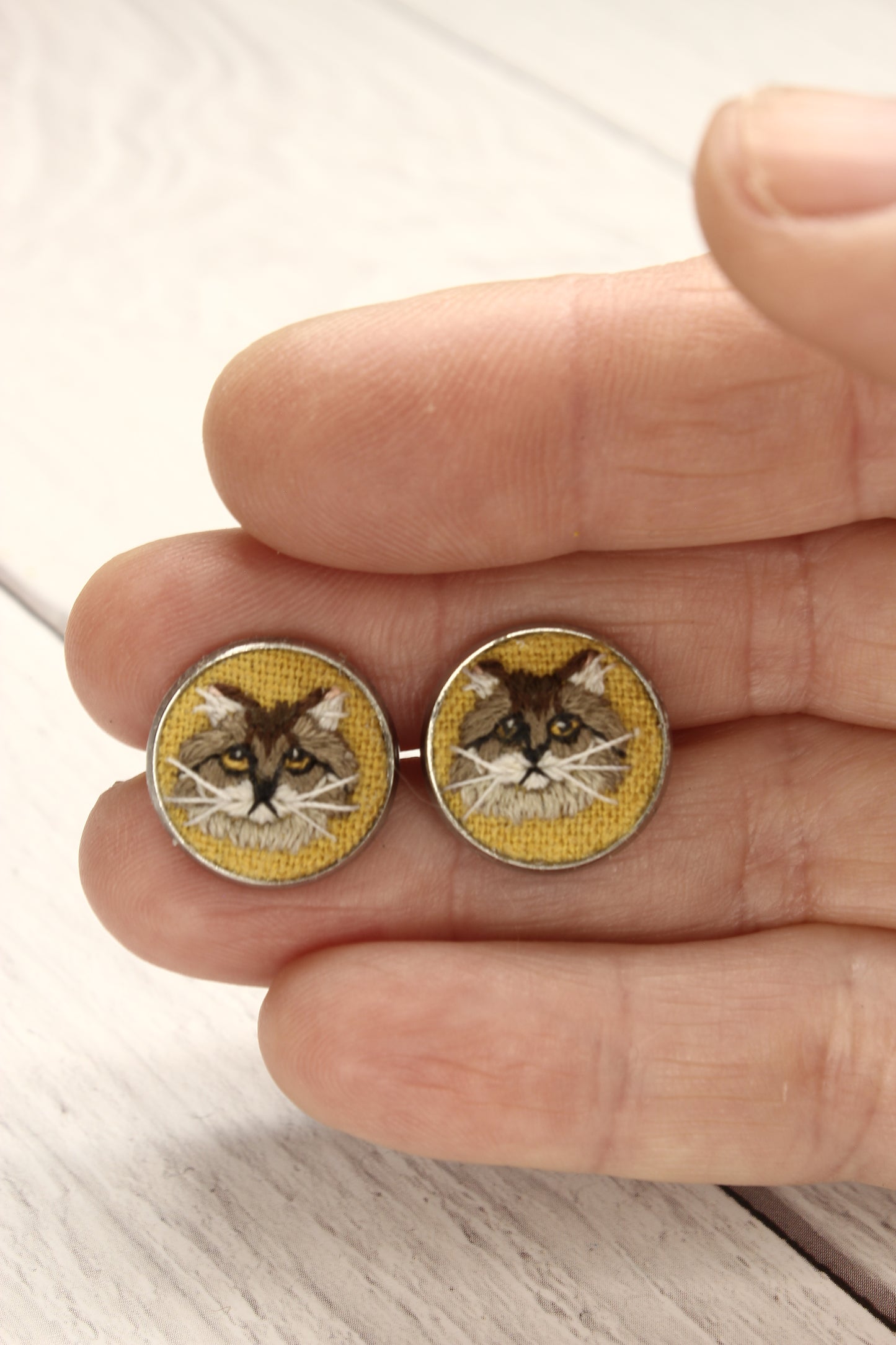 Embroidery Maine Coon Studs #41