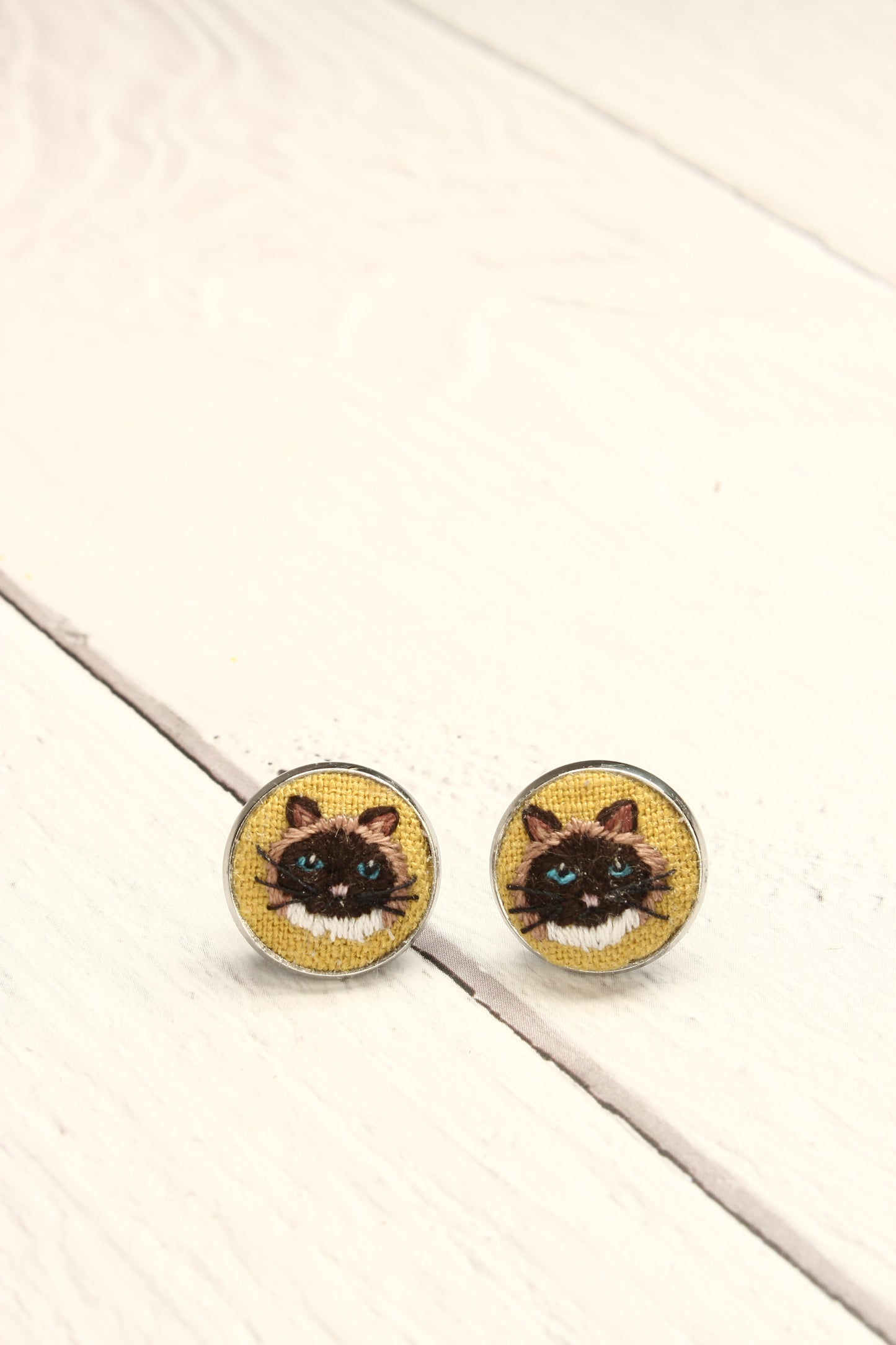 Embroidery Ragdoll Studs #40