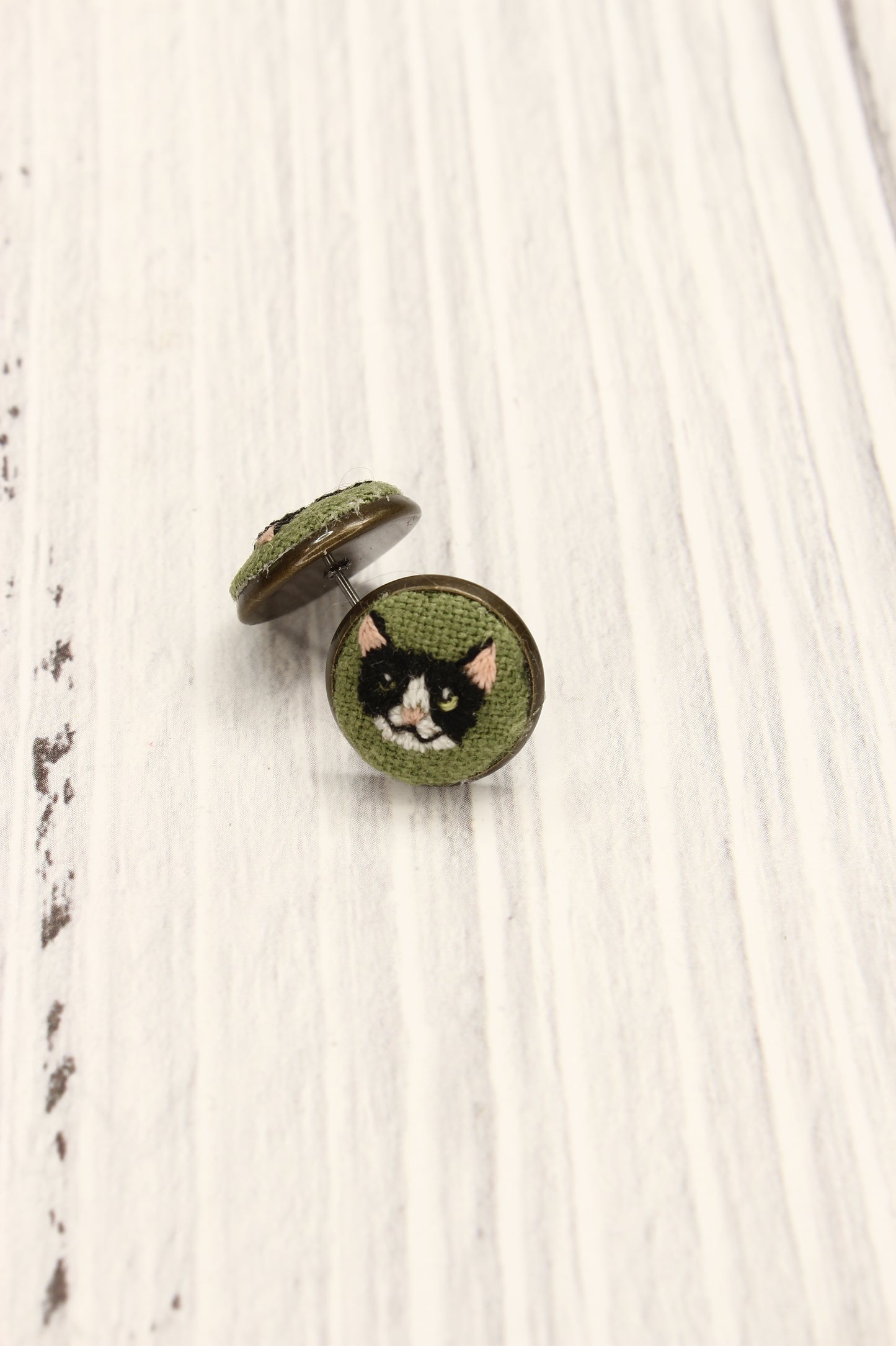Embroidery Black & White Cat Studs Earrings