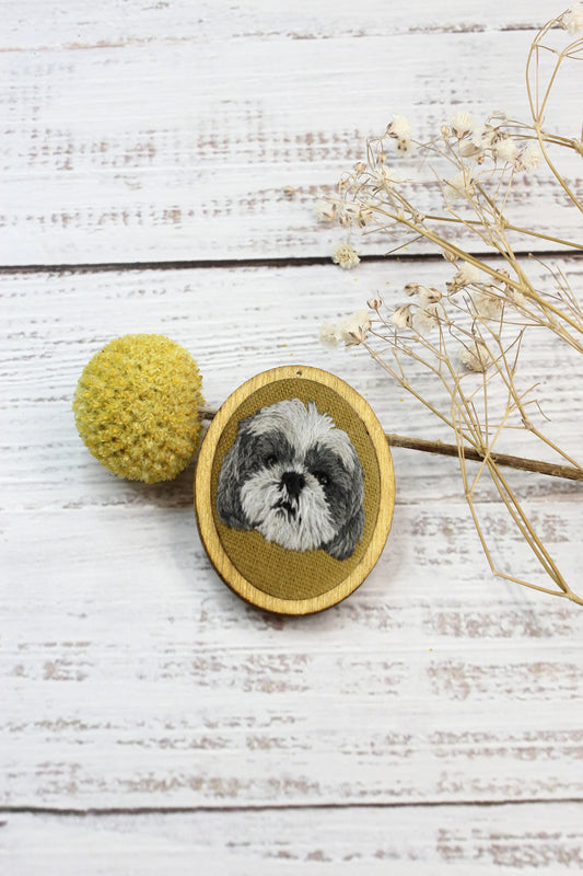 Embroidery Custom Pet Portrait | 1 1/2" Oval Brooch