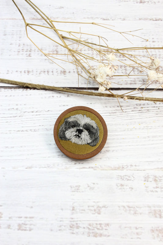 Embroidery Custom Pet Portrait | 1" Wood Brooch