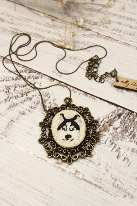 Embroidery Husky Necklace
