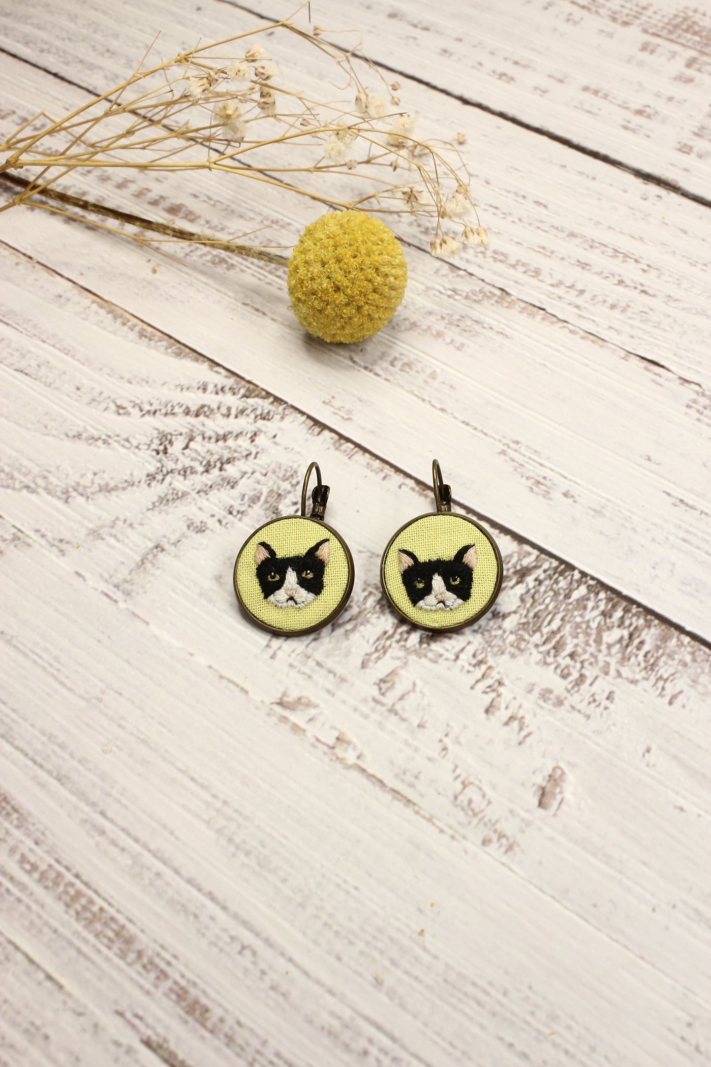 Embroidery Black & White Cat Earrings #24