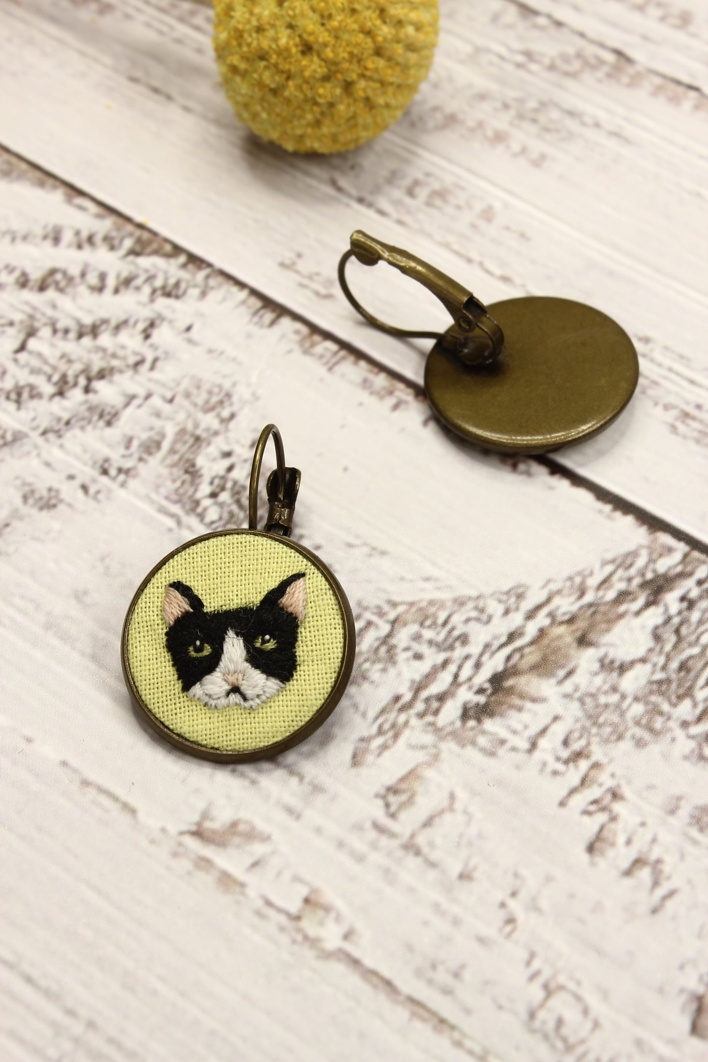 Embroidery Black & White Cat Earrings #24