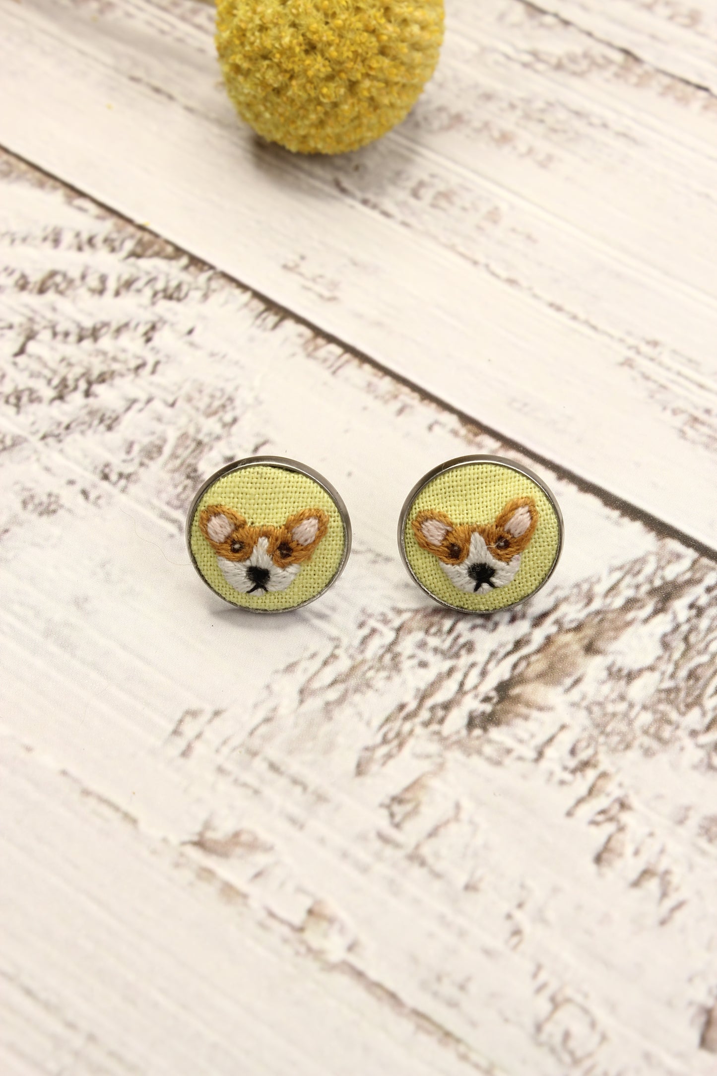 Embroidery Corgi Studs #51A